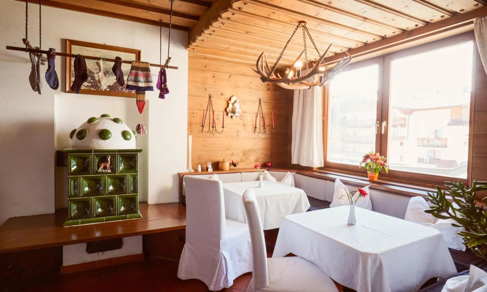 Restaurant/places to eat in Hotel Enzian by Alpeffect Hotels