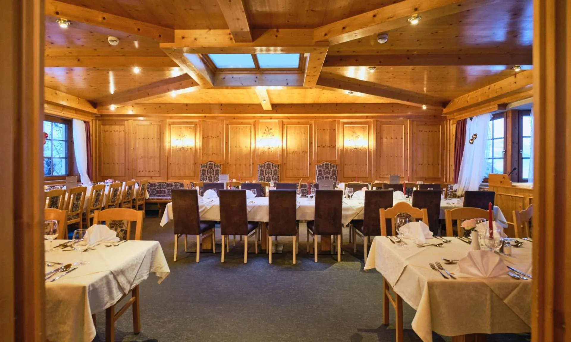 Restaurant/places to eat in Hotel Enzian by Alpeffect Hotels