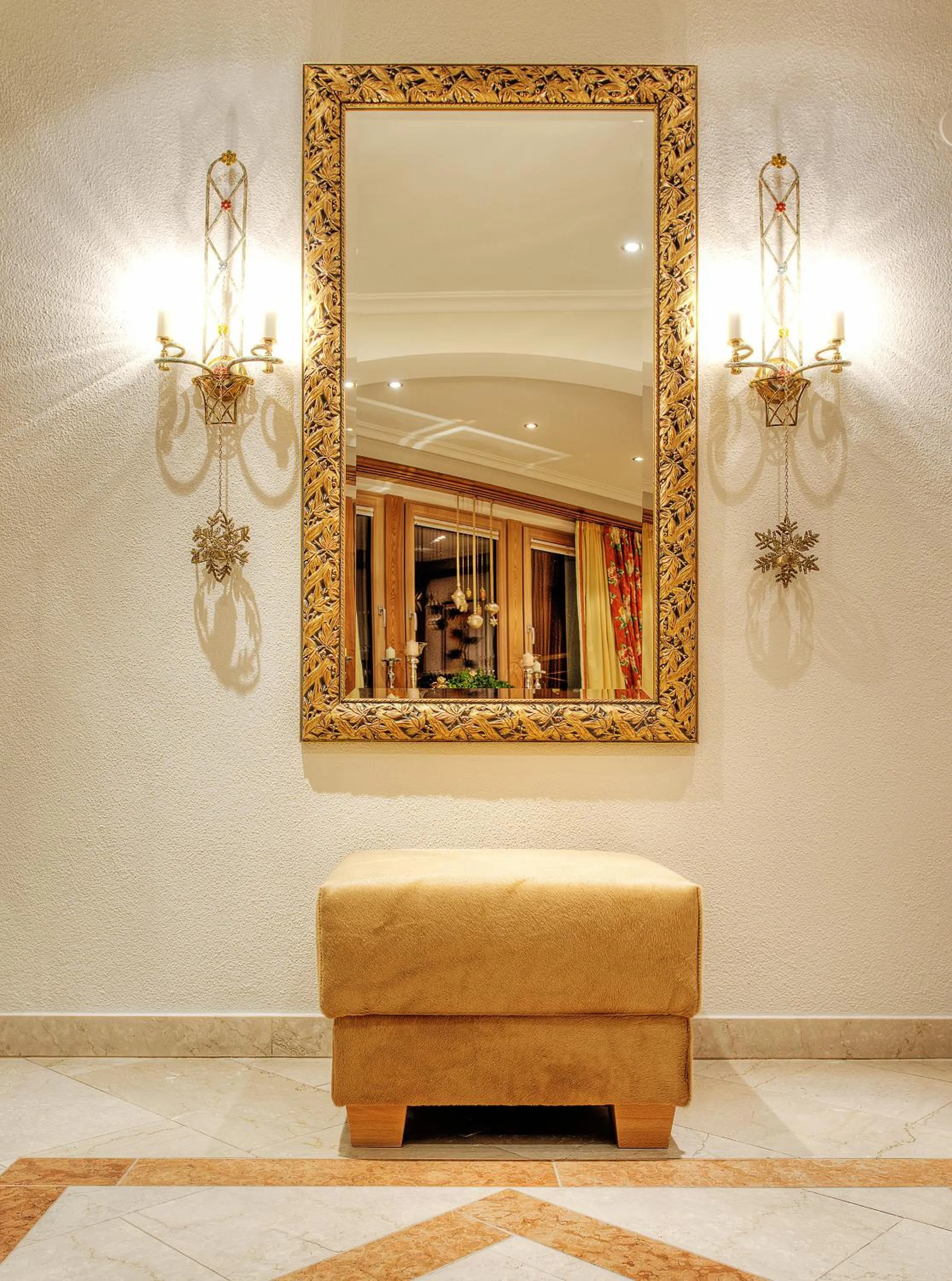 Decorative detail in Hotel Palin