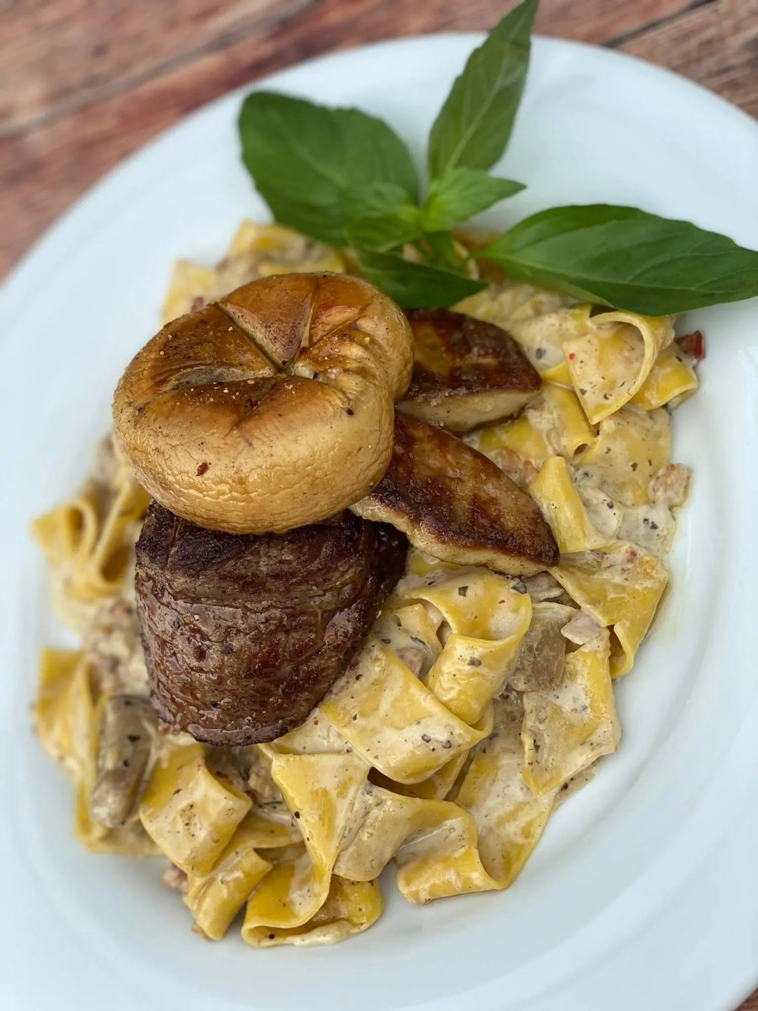 Restaurant/places to eat in Kis Szieszta panzió