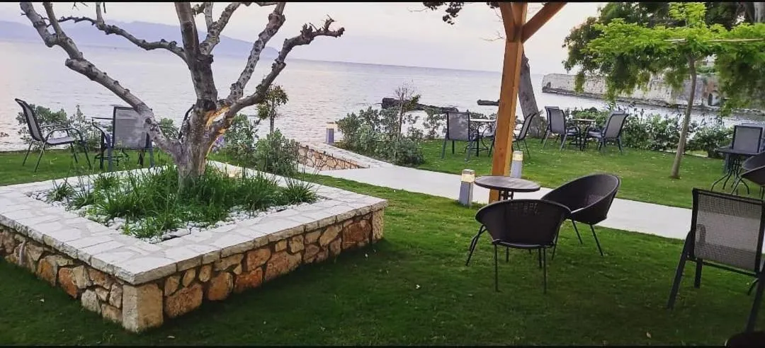 Patio in Melydron Apartments