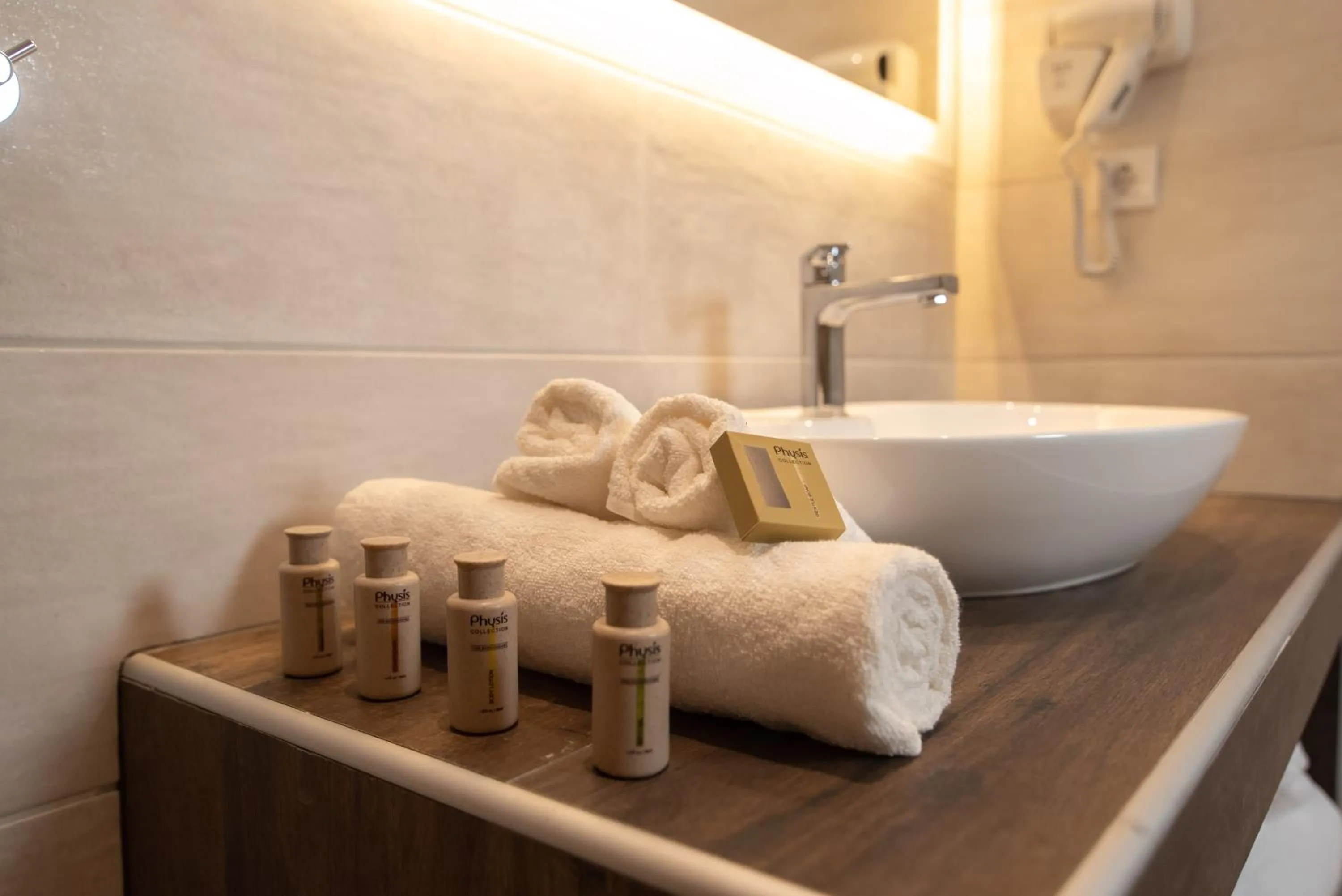 Bathroom in Melydron Apartments