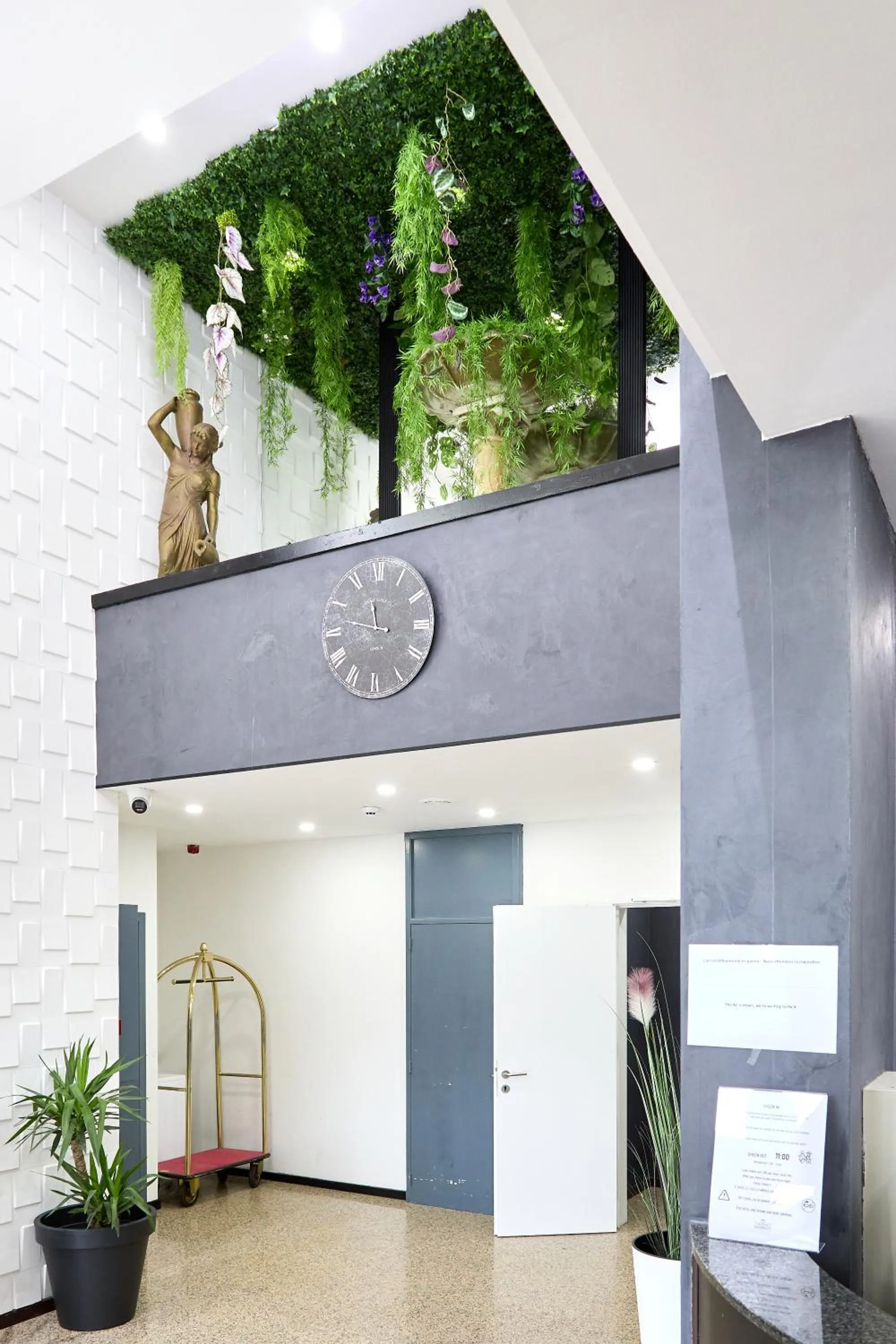 Lobby or reception in Hotel EUROPACITY