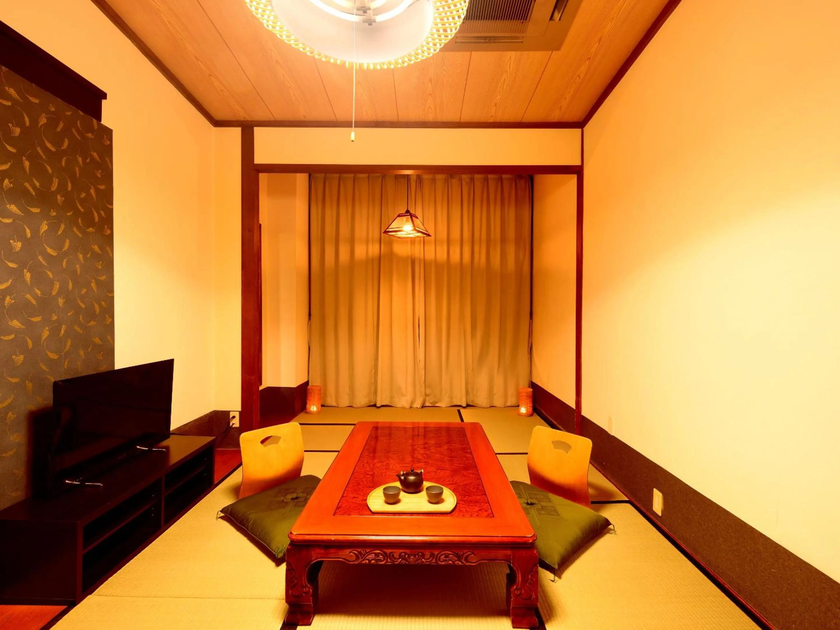 Standard Japanese-Style Family Room with Bathroom - single occupancy in Ooedo Onsen Monogatari Premium Hotel Fugetsu