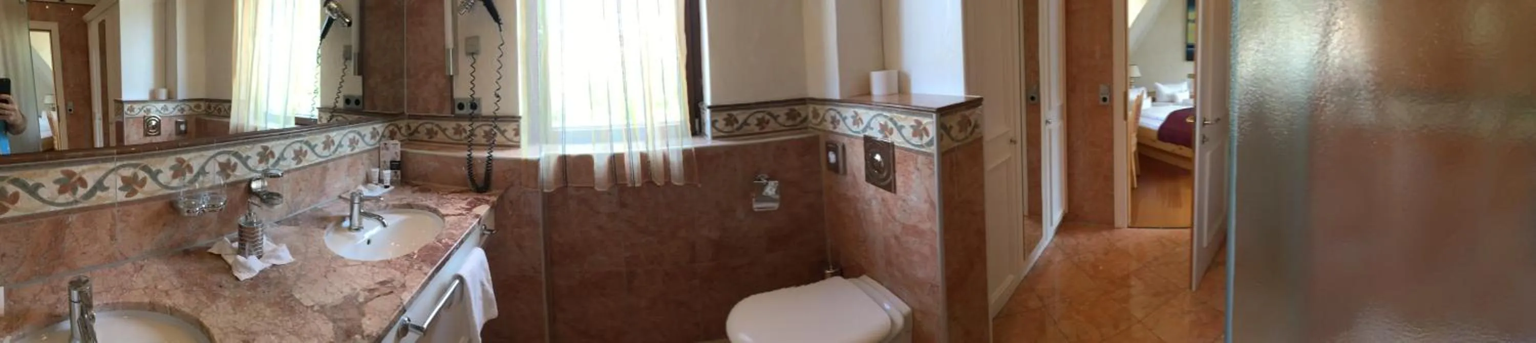 Bathroom in Hotel Kainsbacher Mühle