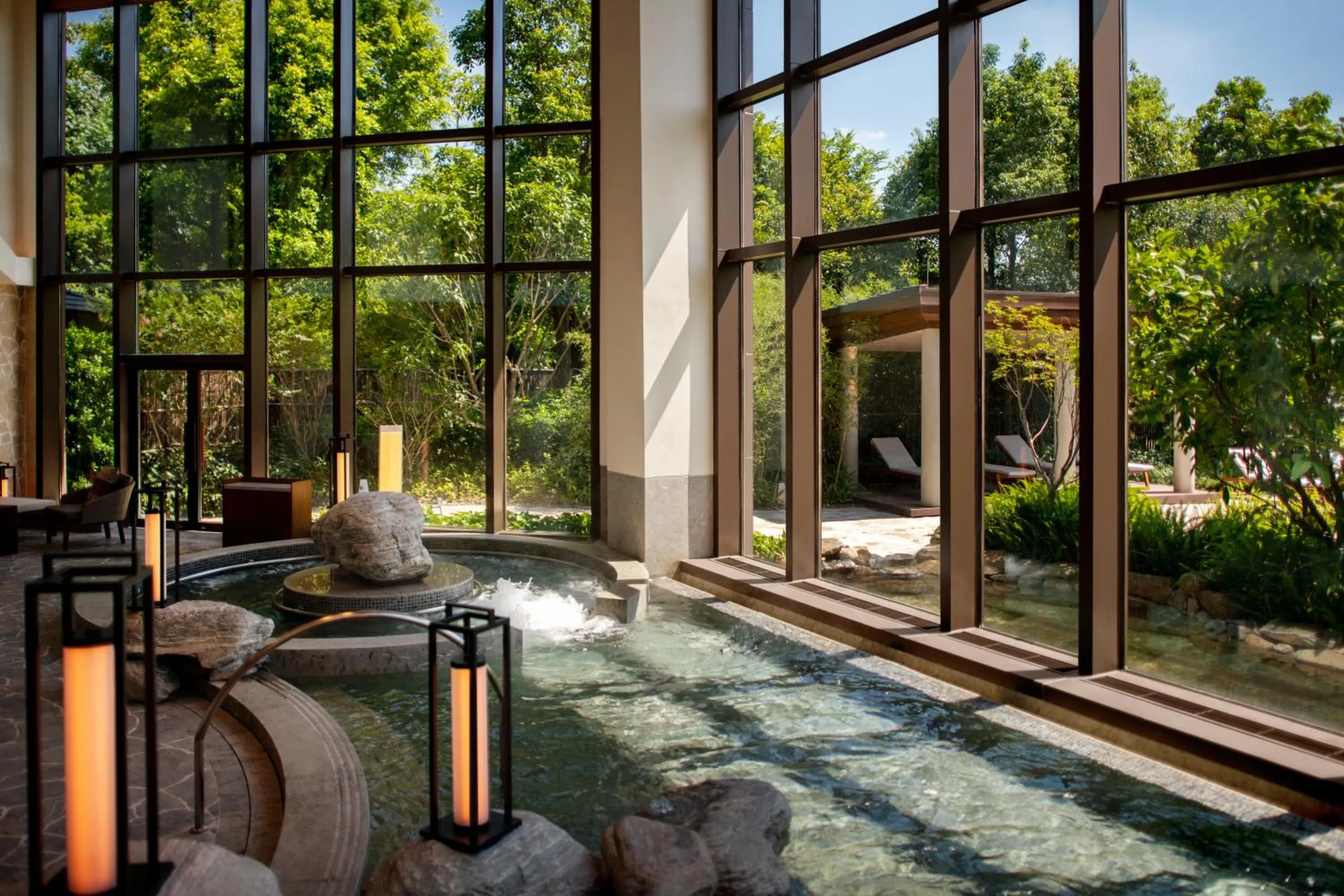 New World Qingyuan Hotel -formerly KHOS QINGYUAN