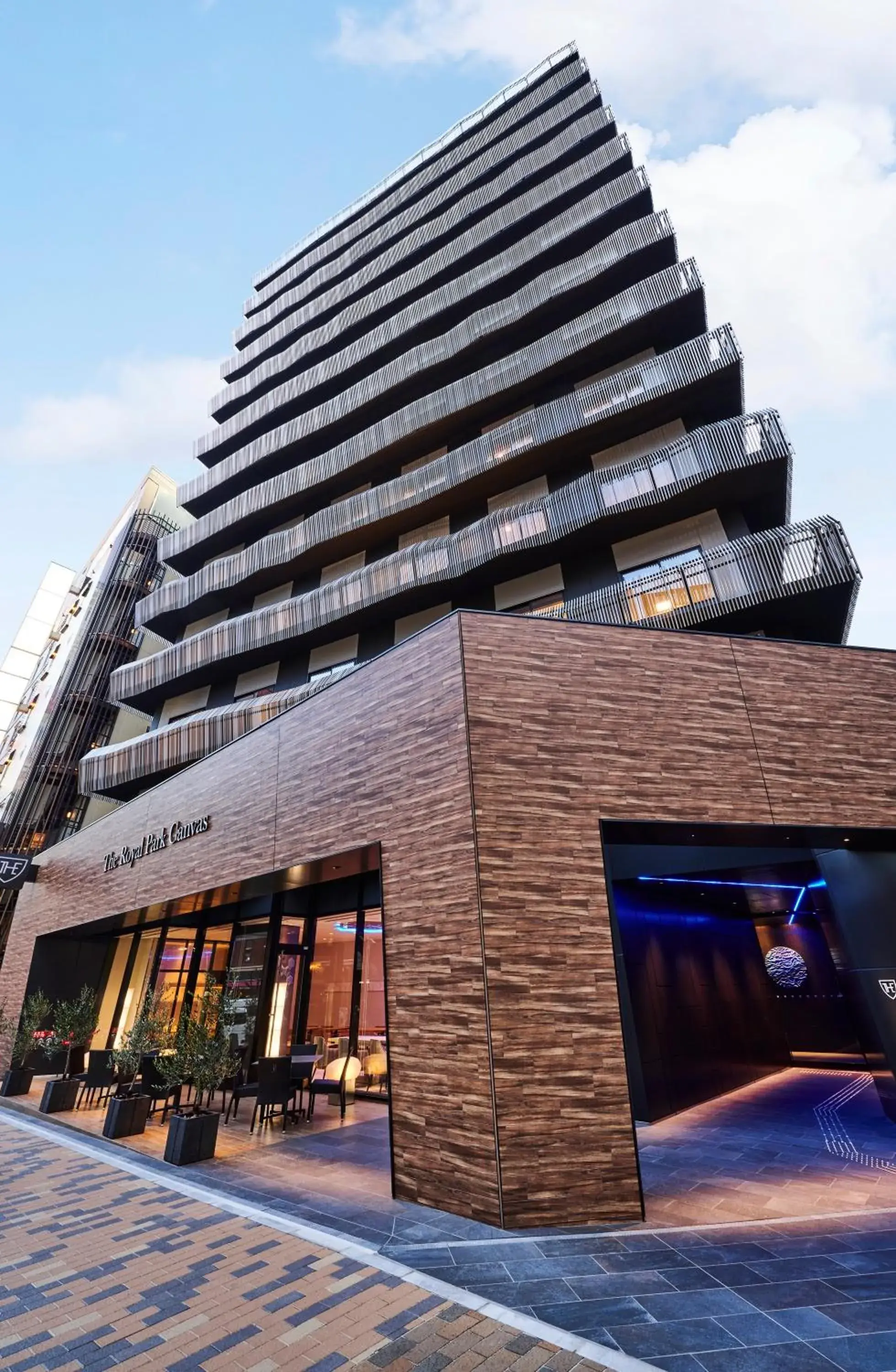 Property building in The Royal Park Canvas - Kobe Sannomiya Property building in The Royal Park Canvas - Kobe Sannomiya