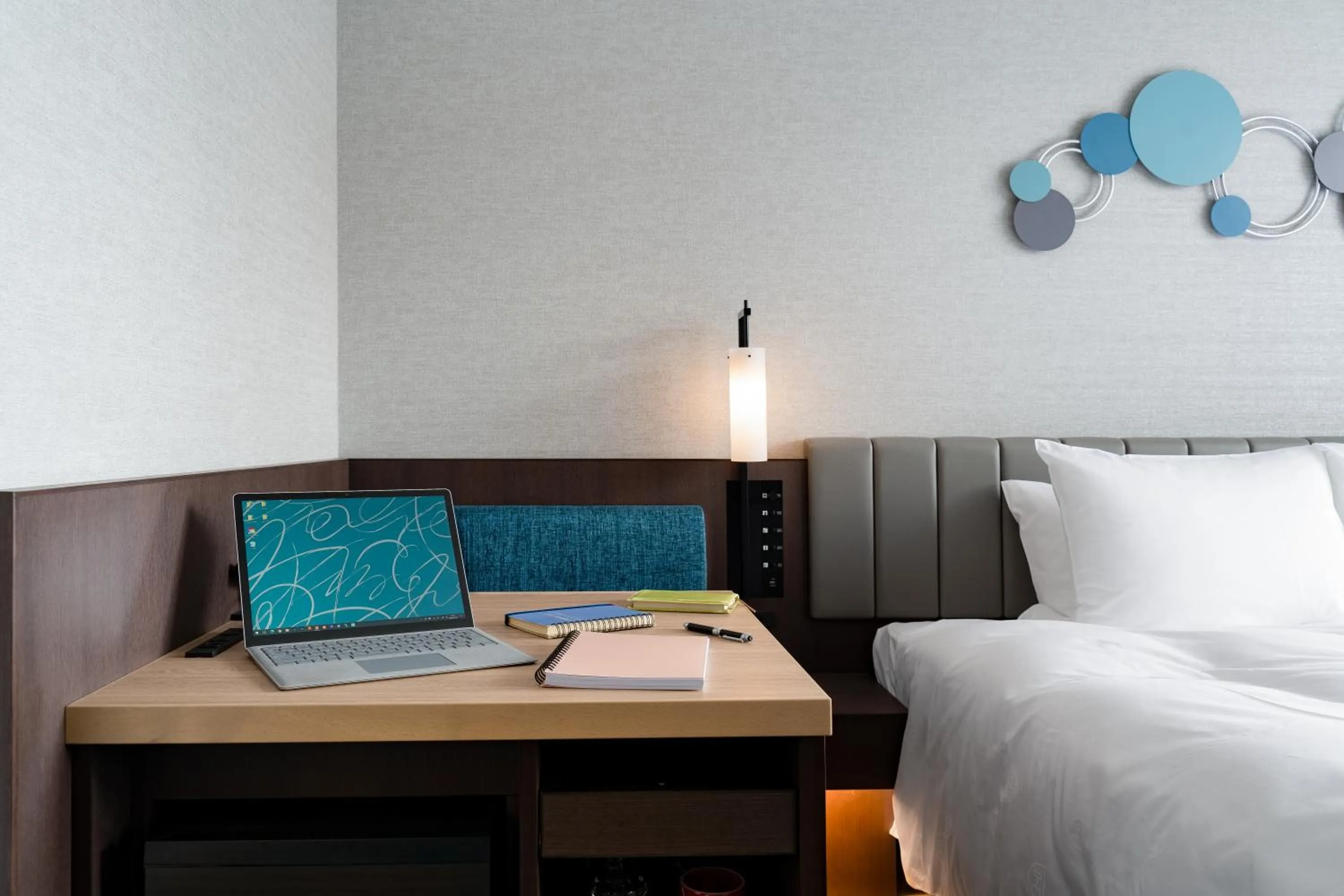 Photo of the whole room, Bed in The Royal Park Canvas - Kobe Sannomiya