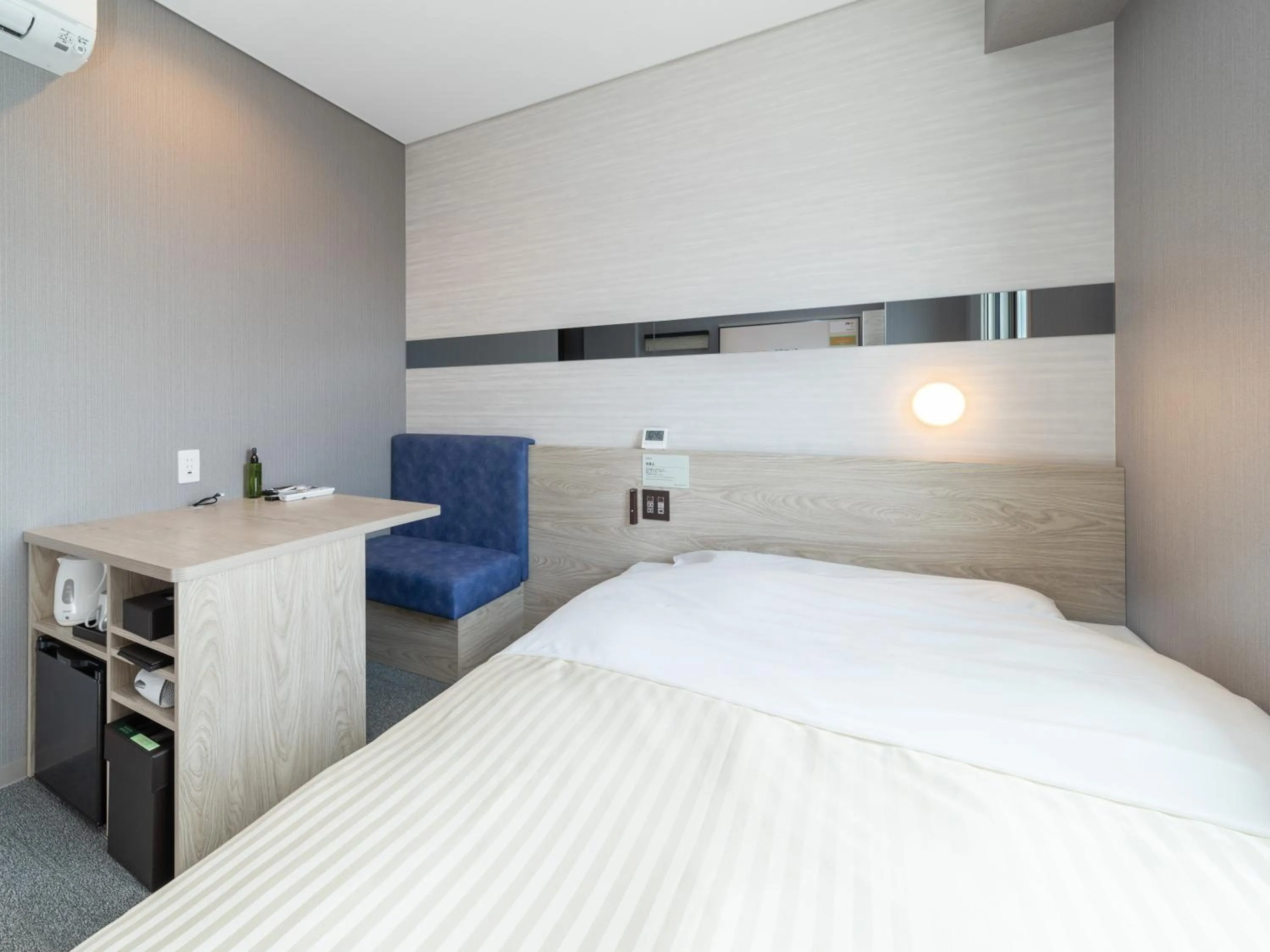 Photo of the whole room, Bed in Super Hotel Sendai Airport Inter