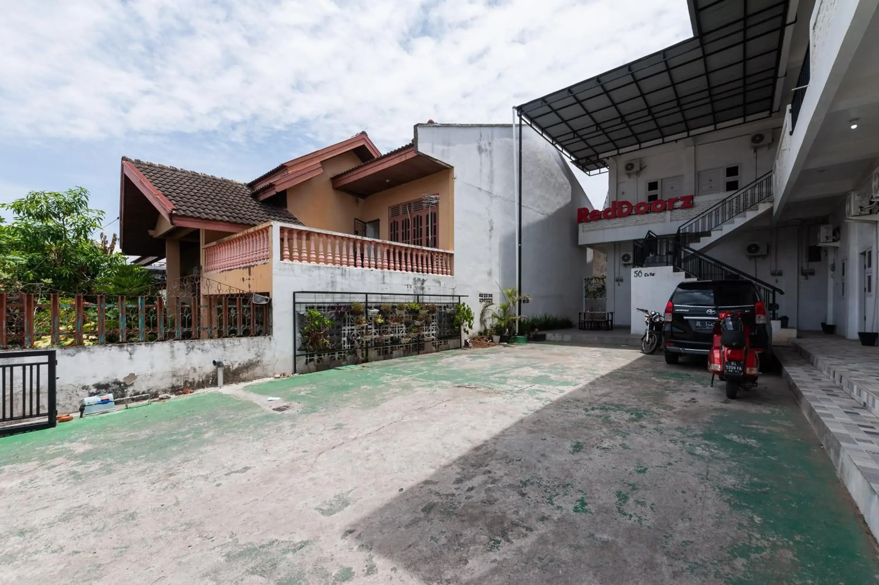 Property building in RedDoorz Syariah near RSUD Zainoel Abidin Banda Aceh Property building in RedDoorz Syariah near RSUD Zainoel Abidin Banda Aceh