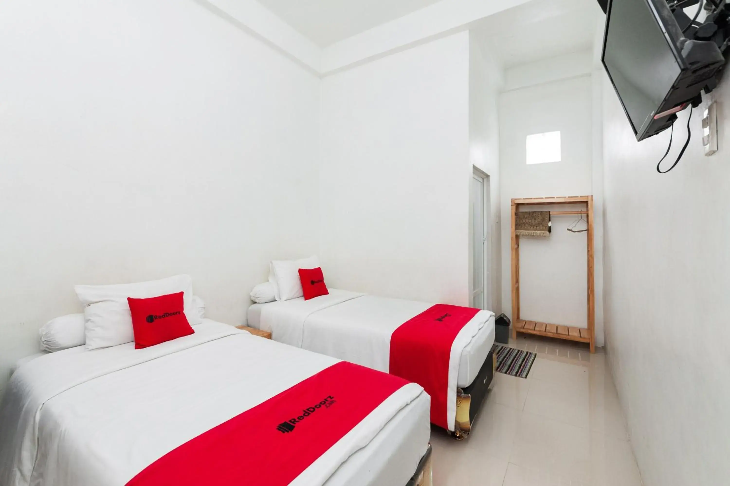 Bed in RedDoorz Syariah near RSUD Zainoel Abidin Banda Aceh Bed in RedDoorz Syariah near RSUD Zainoel Abidin Banda Aceh