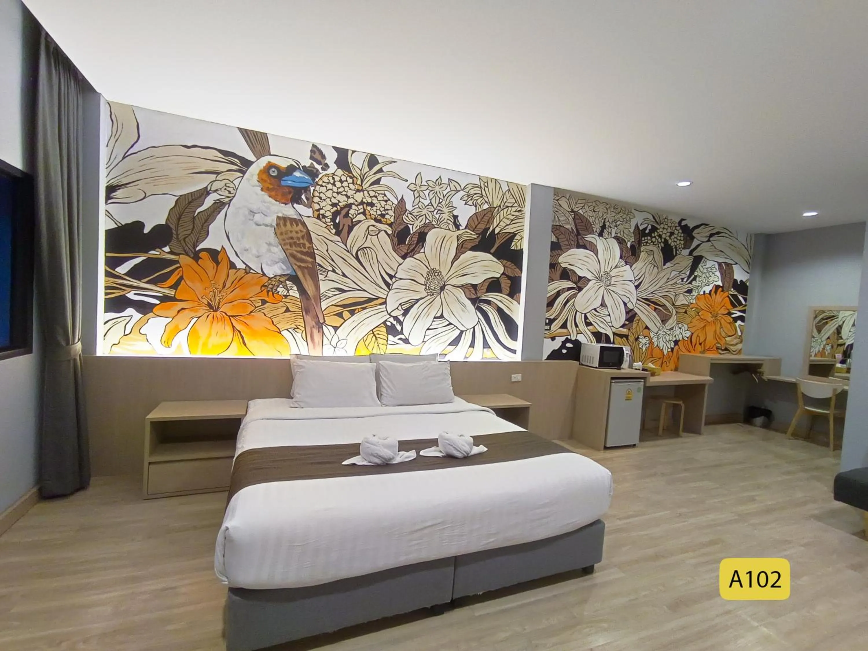 Bed in Tarnsiri Boutique Resort