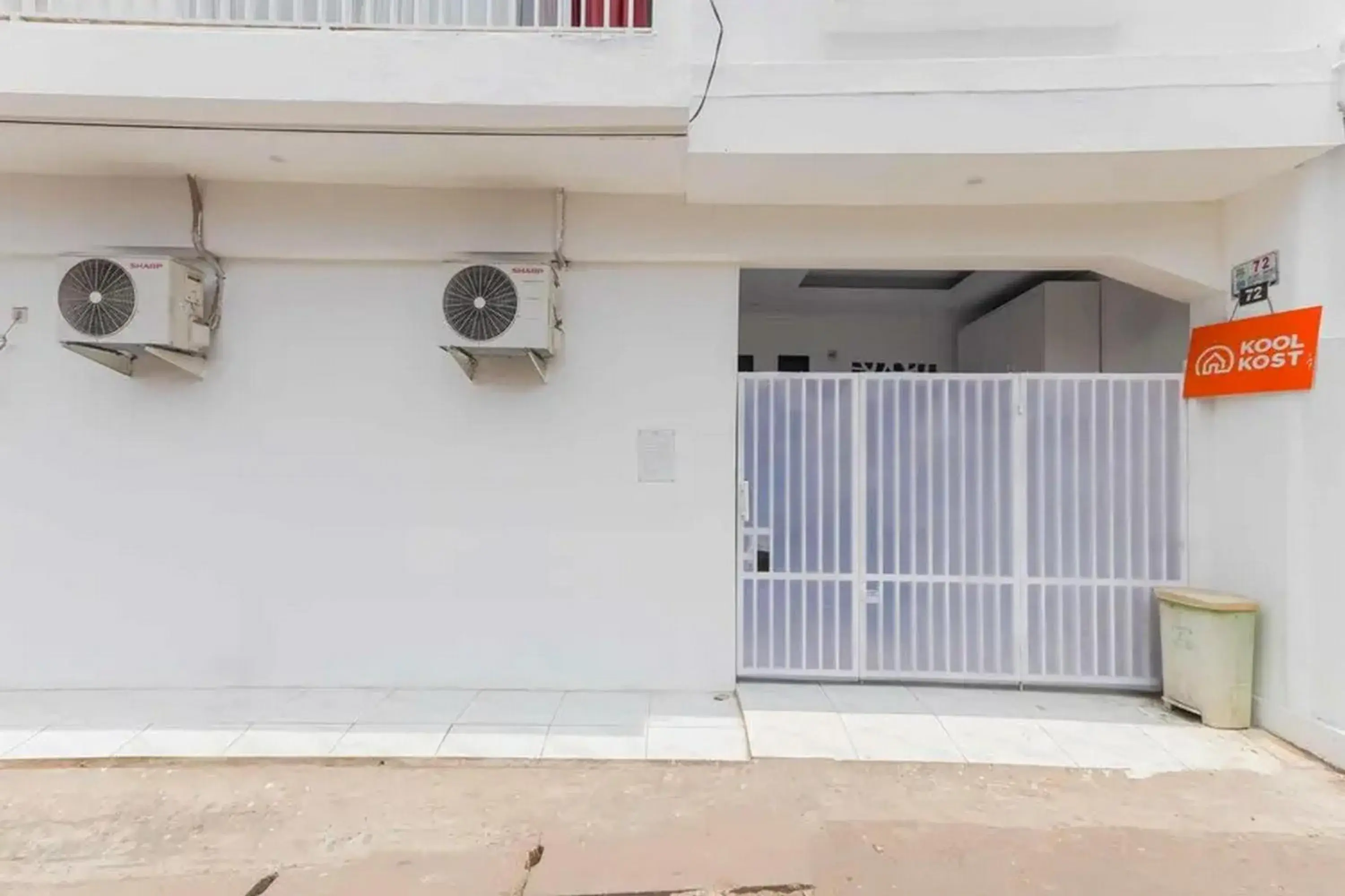 Property building in KoolKost Syariah near Bintaro Jaya Xchange Property building in KoolKost Syariah near Bintaro Jaya Xchange