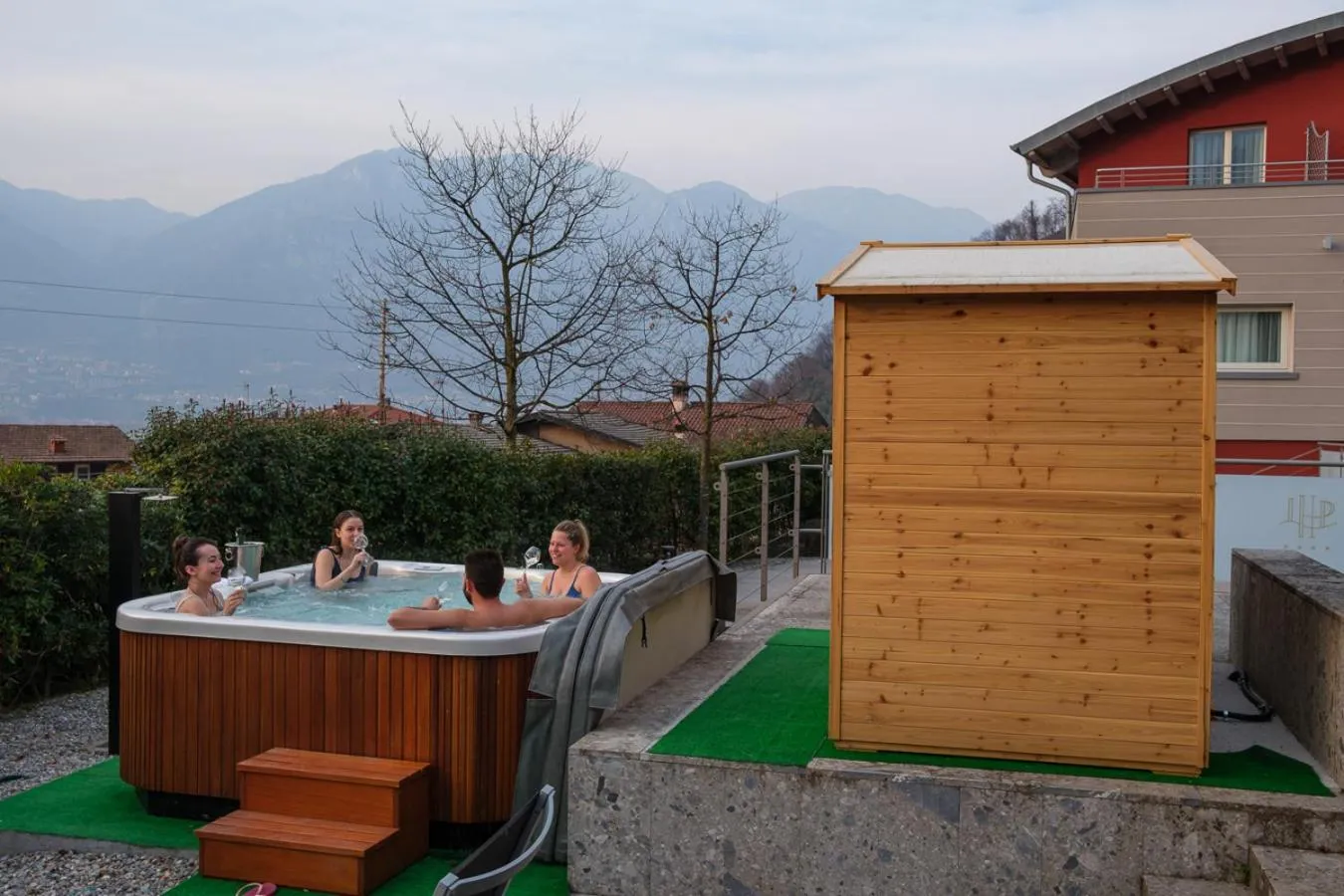 Sauna in Lake Hotel La Pieve