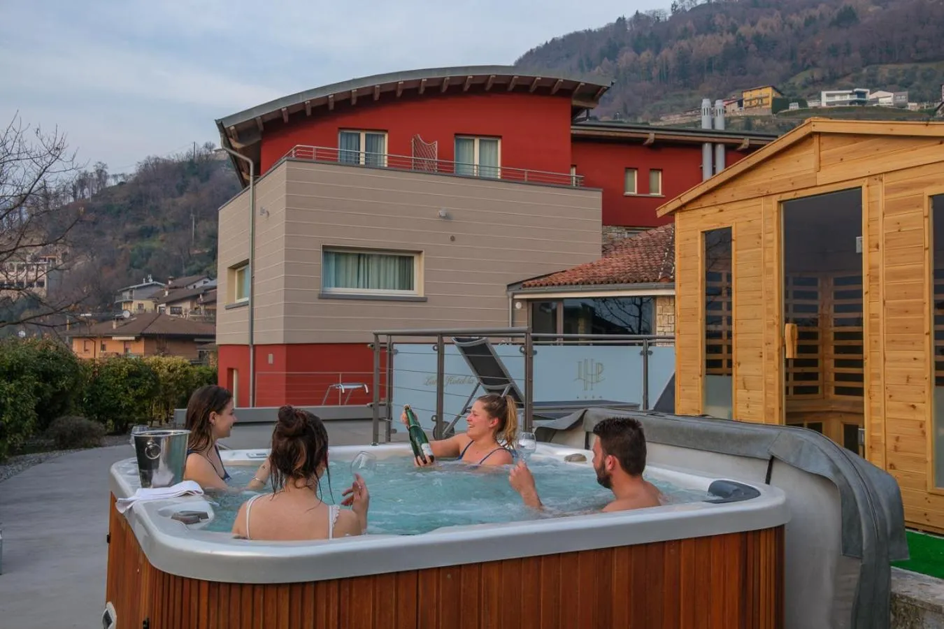 Sauna in Lake Hotel La Pieve