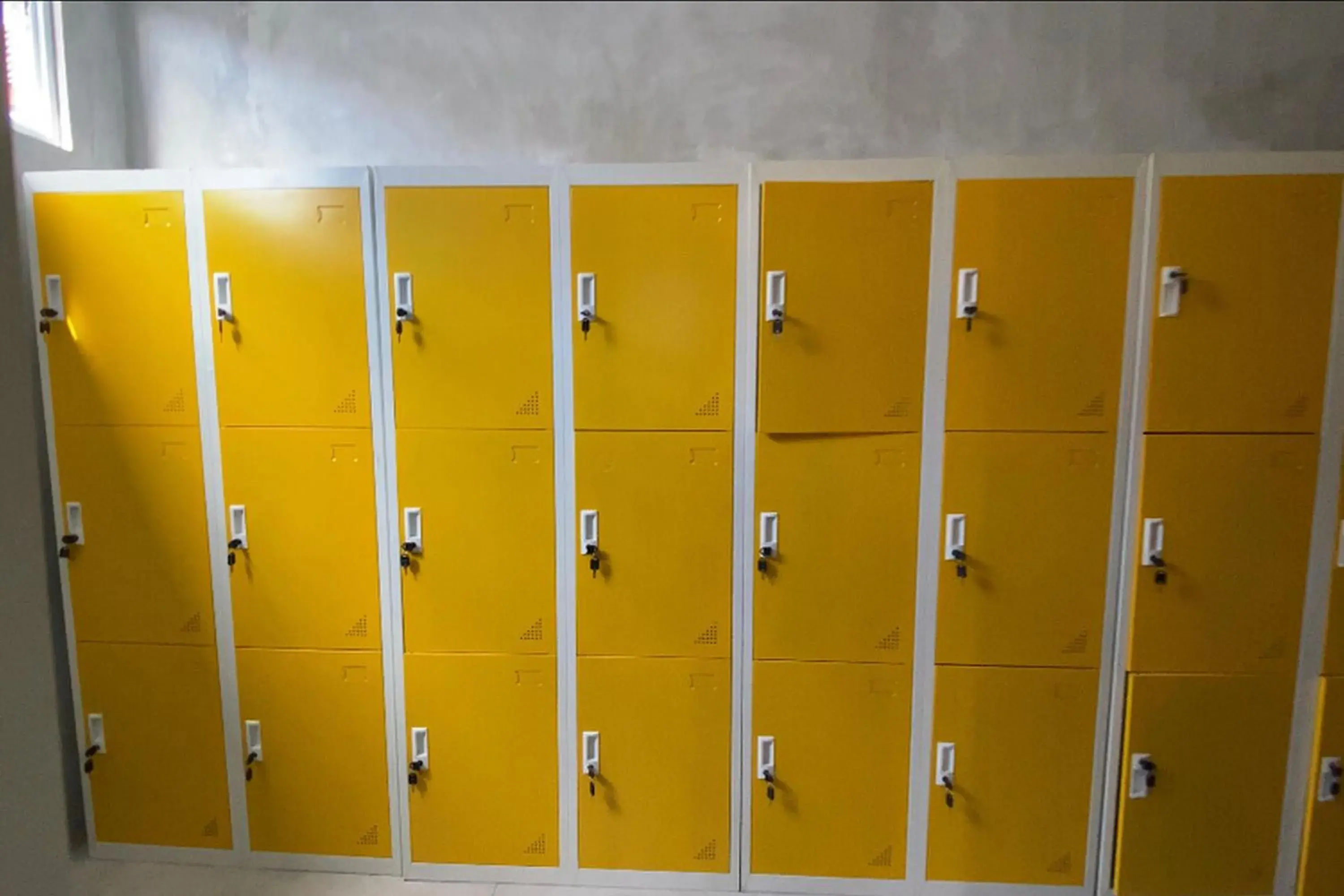 Property building in RedDoorz Hostel Near Ngurah Rai Airport Kuta Property building in RedDoorz Hostel Near Ngurah Rai Airport Kuta