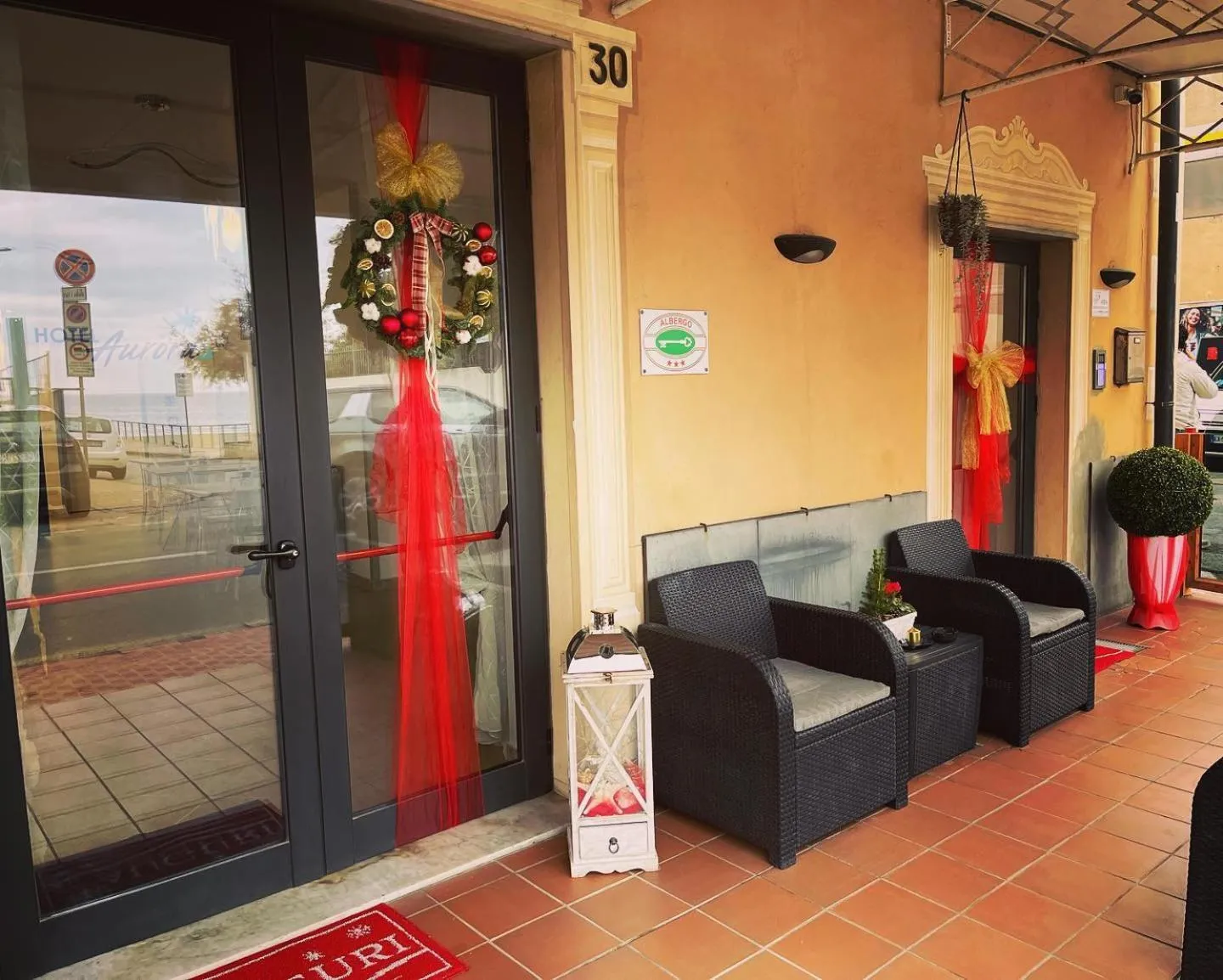 Facade/entrance in Hotel Aurora