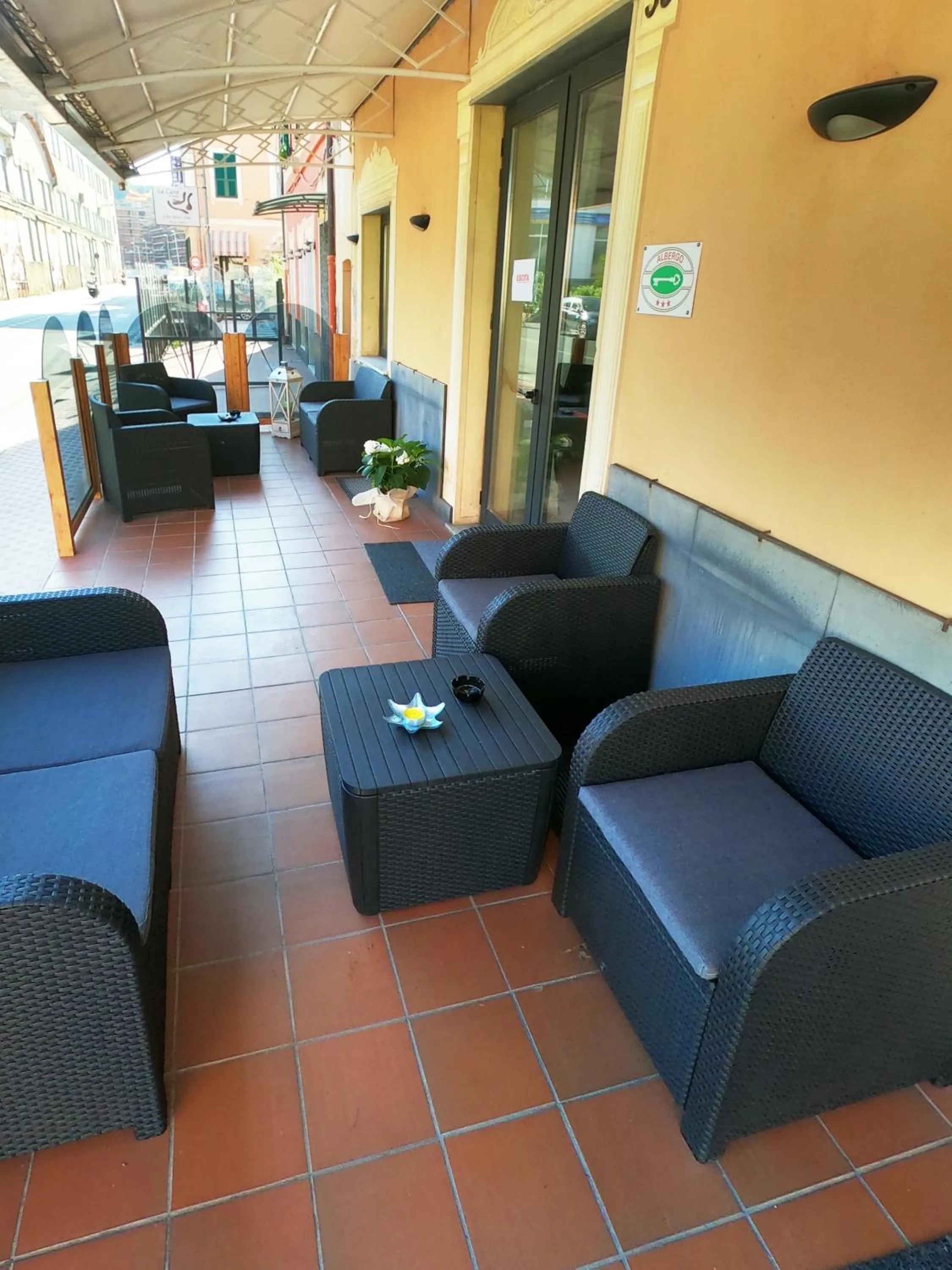 Patio in Hotel Aurora