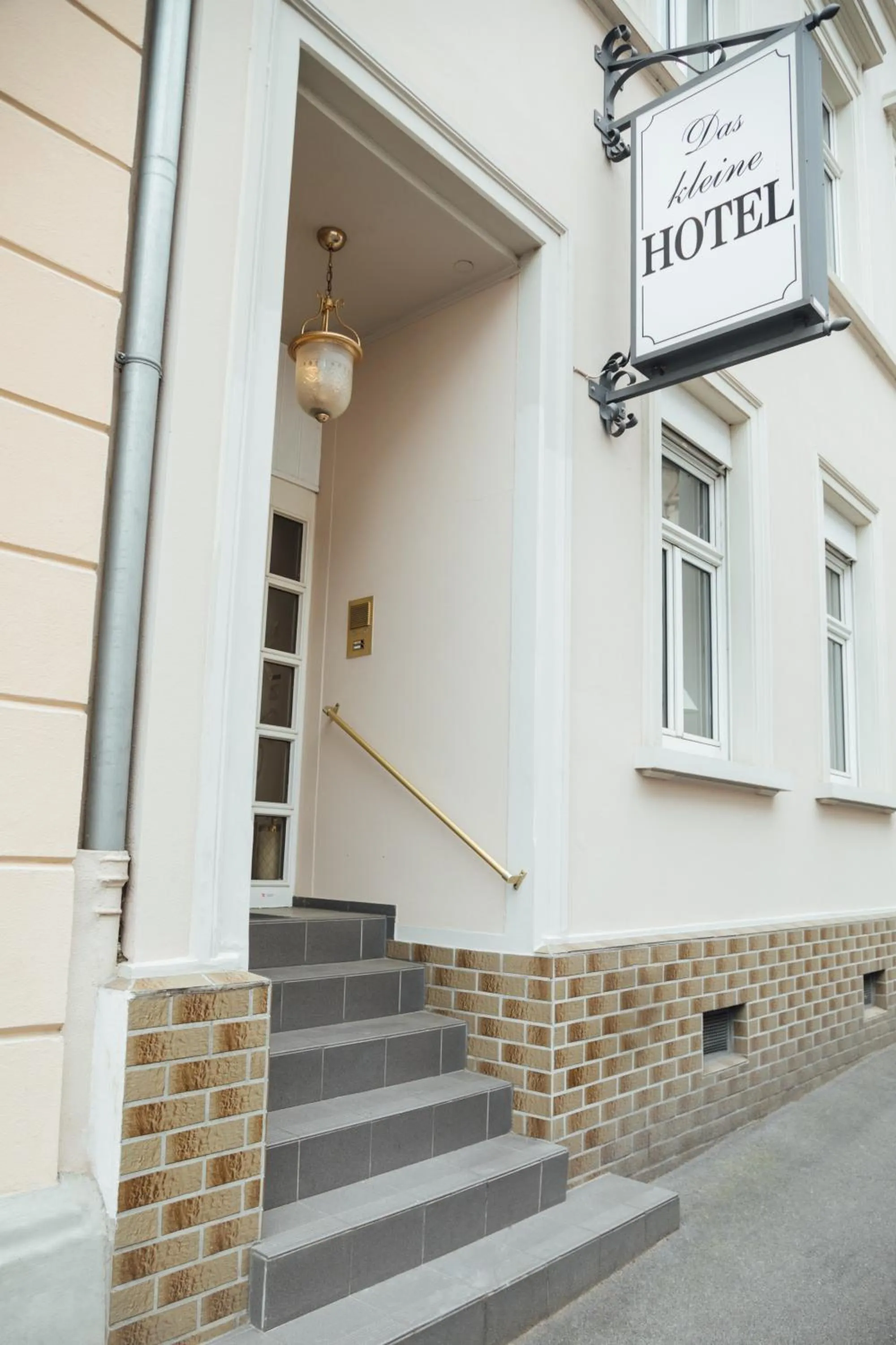 Facade/entrance in Das Kleine Hotel in ruhiger Stadtlage