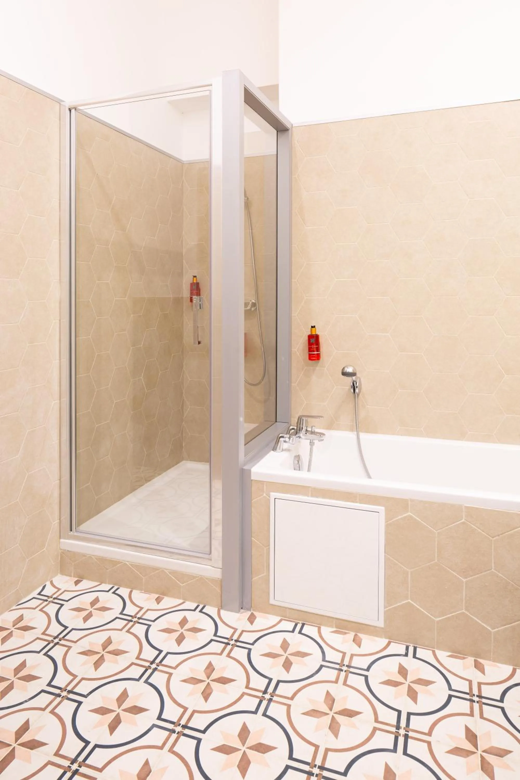 Bathroom in Appart hôtel Maison Montgrand-Vieux Port