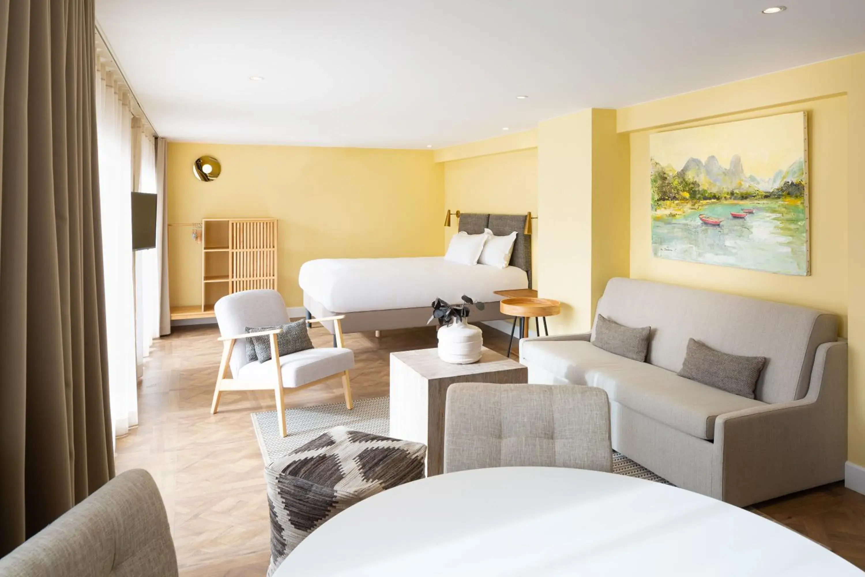 Deluxe Apartment with Terrace (2-4 adults) in Appart hôtel Maison Montgrand-Vieux Port Deluxe Apartment with Terrace (2-4 adults) in Appart hôtel Maison Montgrand-Vieux Port