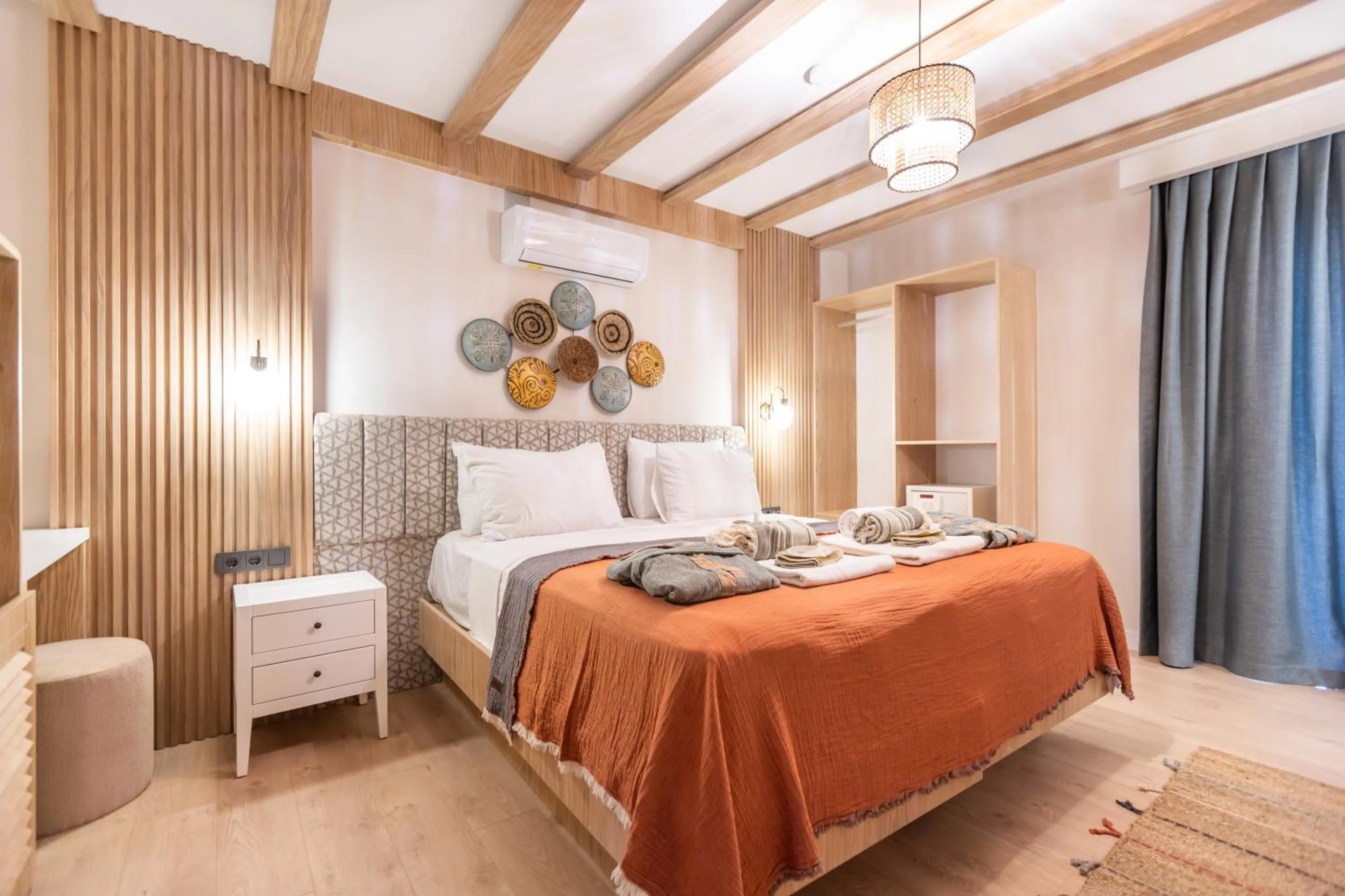 Bedroom, Bed in Kalkan Saray Suites Hotel