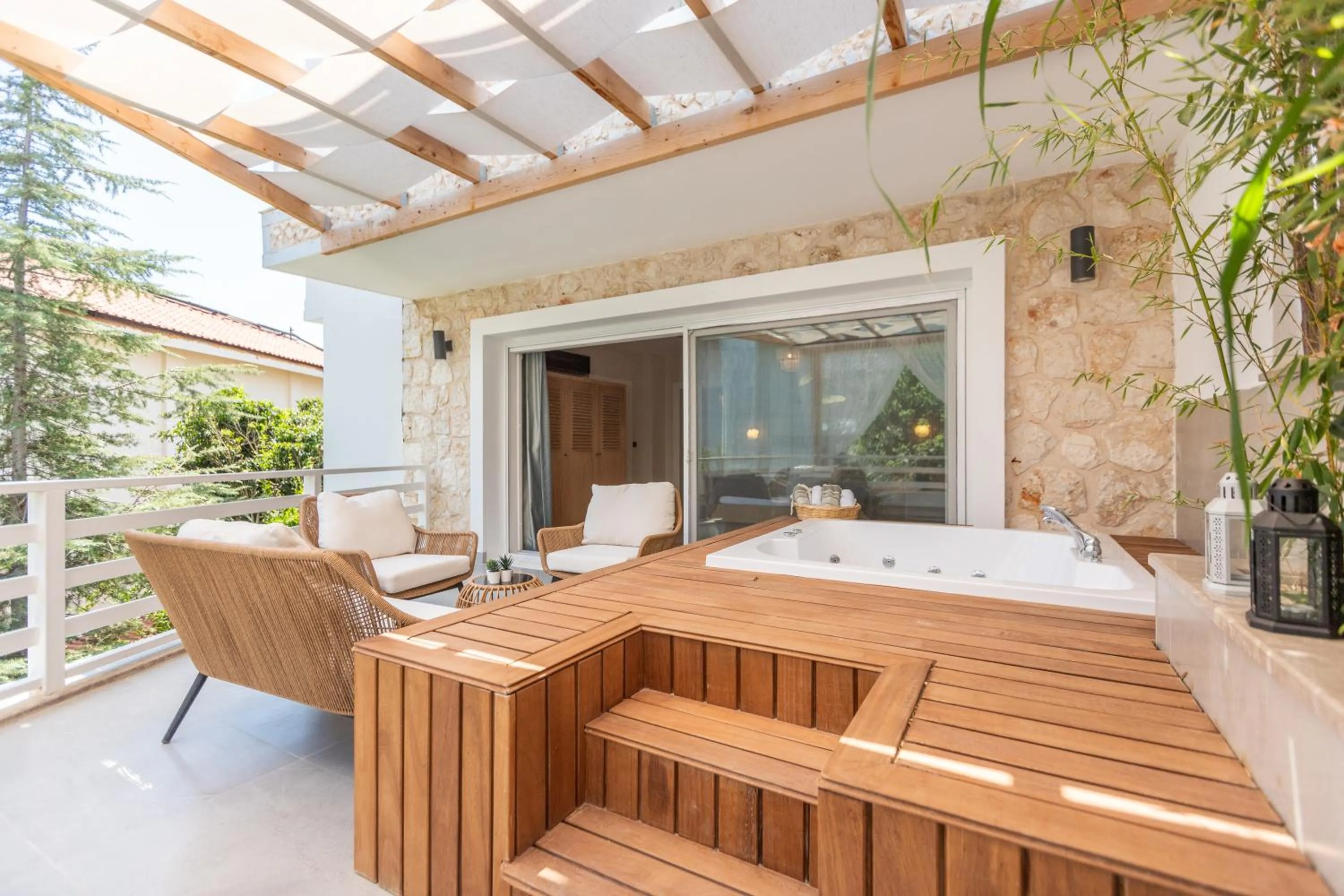 Hot Tub in Kalkan Saray Suites Hotel