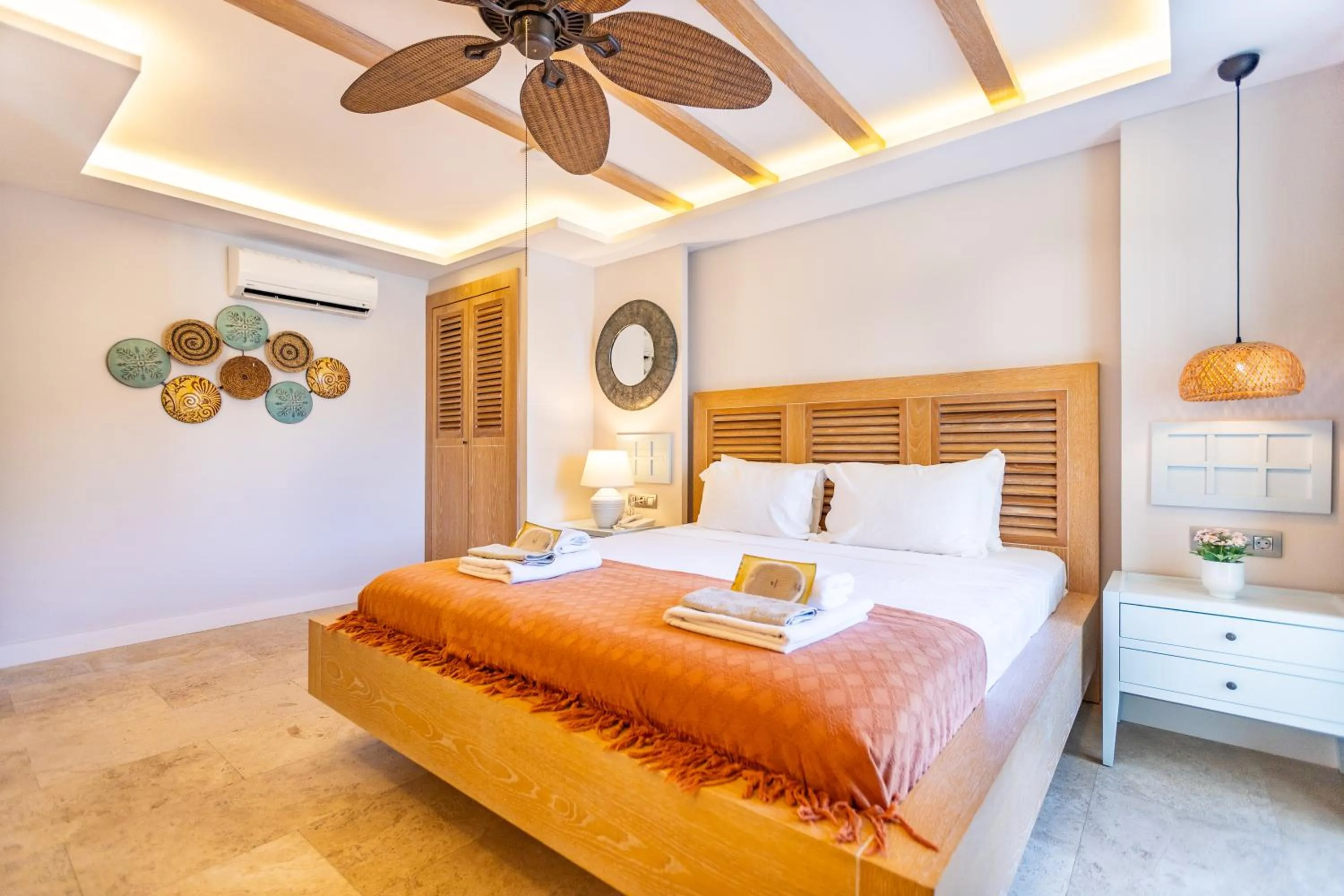 Bed in Kalkan Saray Suites Hotel