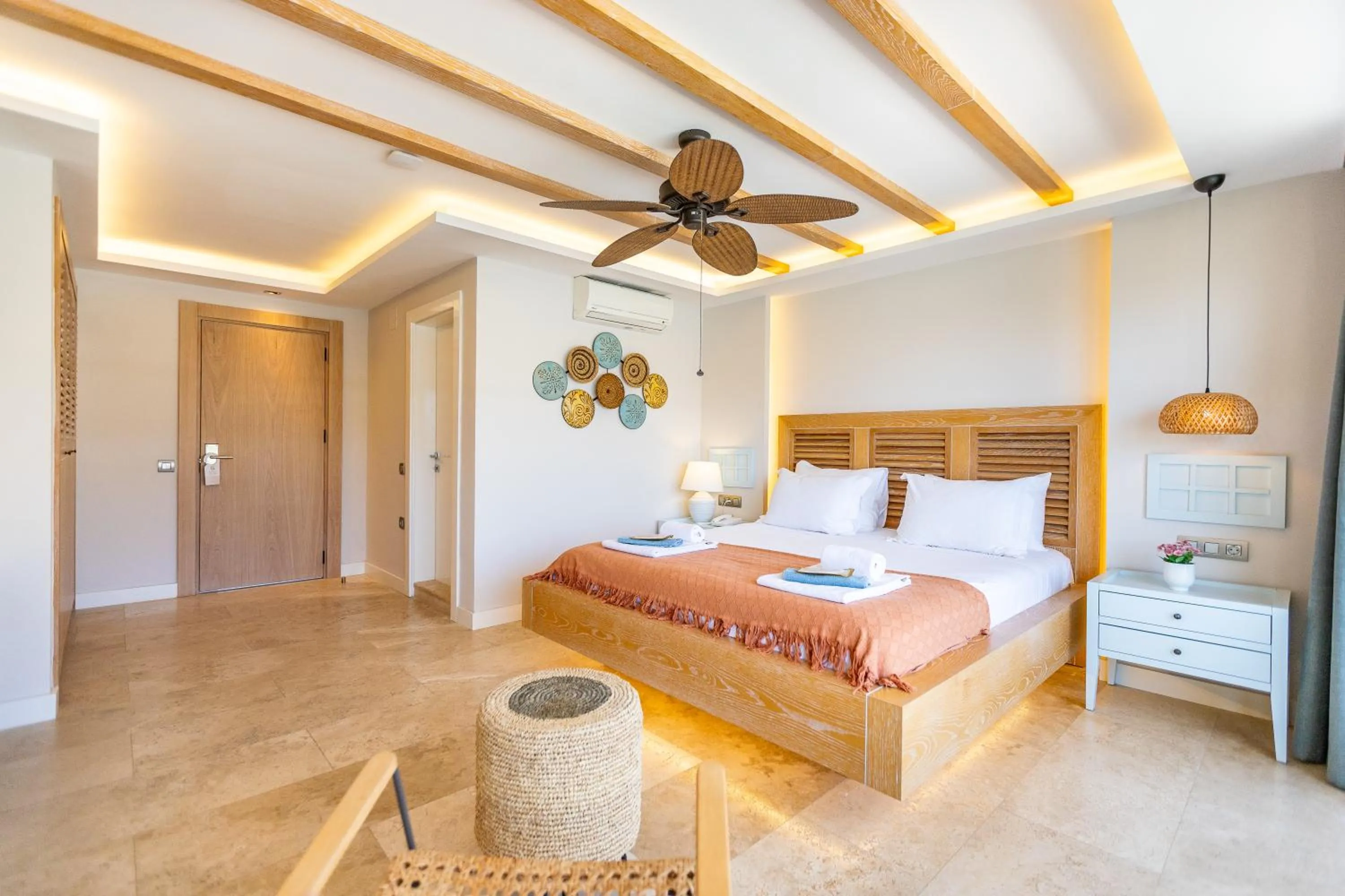 Bed in Kalkan Saray Suites Hotel