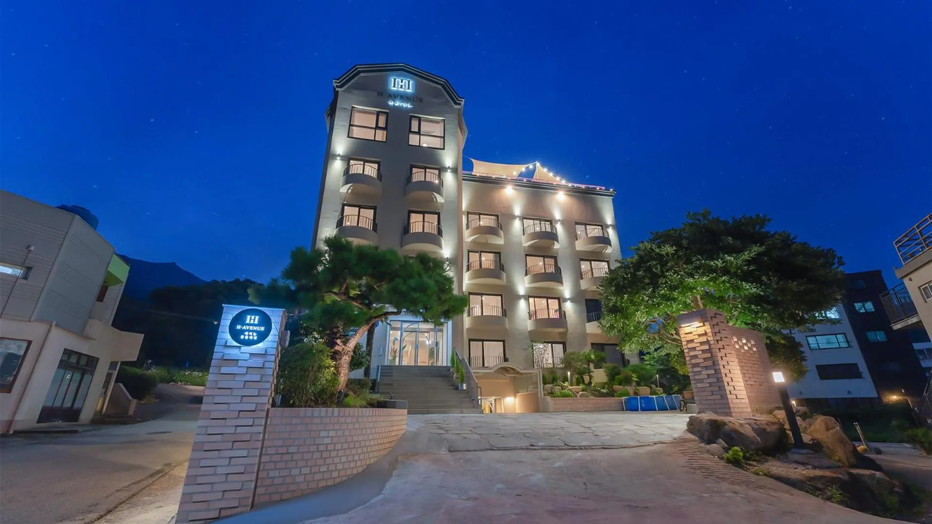 Geoje Mongdol Beach H Avenue Hotel