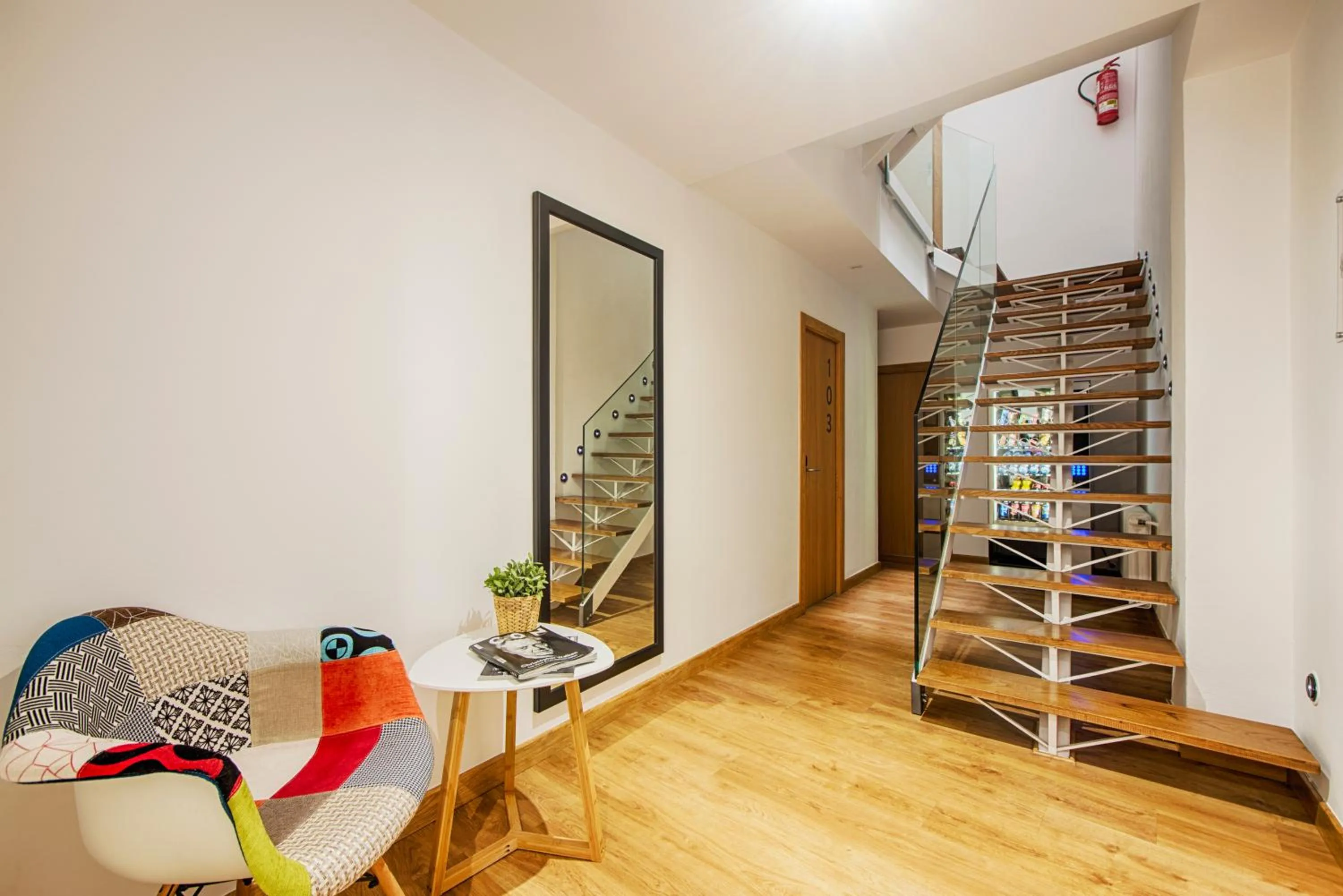 Area and facilities in Hostal-Restaurante LUGANO