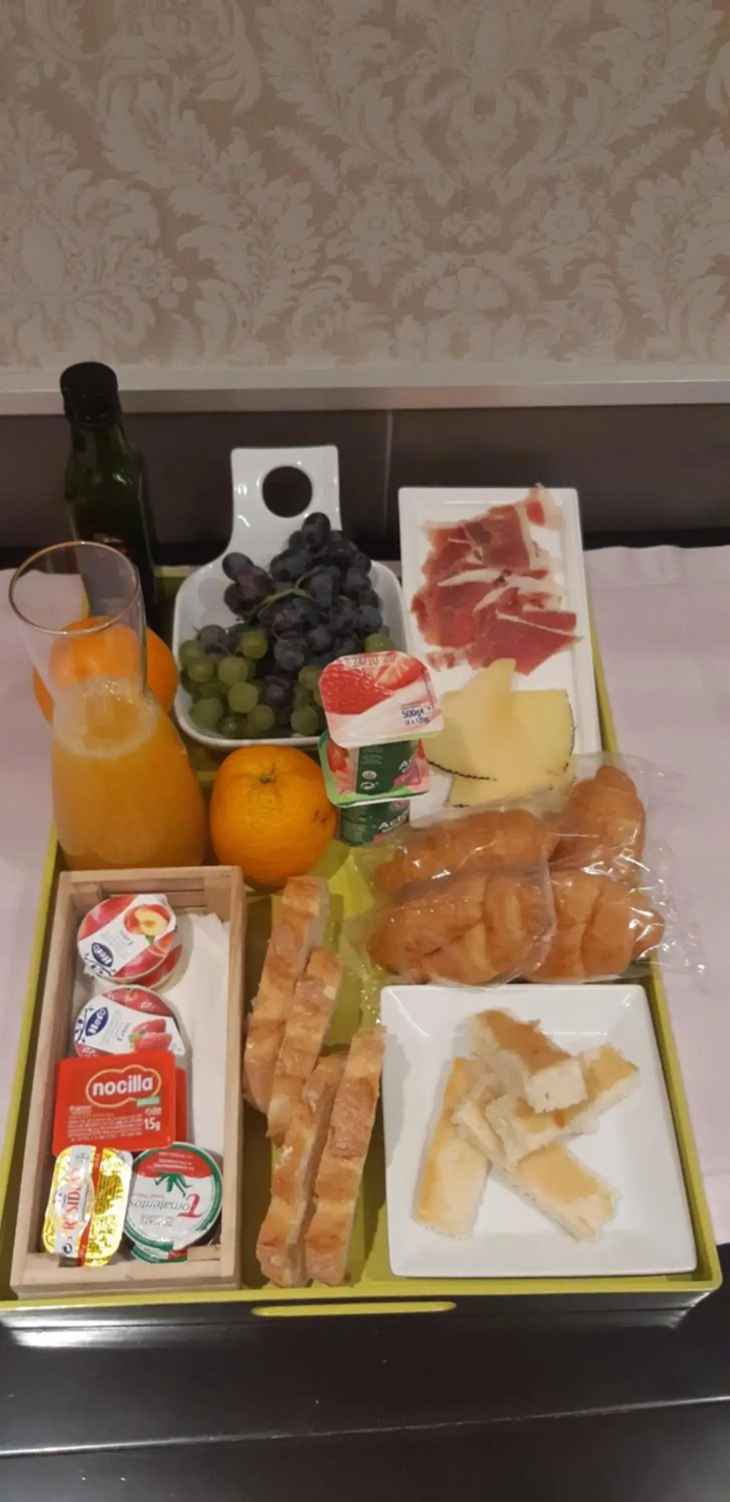 Hostal-Restaurante LUGANO Hostal-Restaurante LUGANO