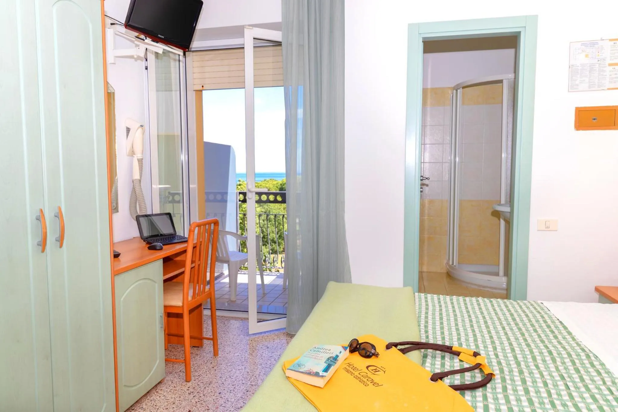 Double Room with Balcony and Sea View in Hotel Caravel B&B
