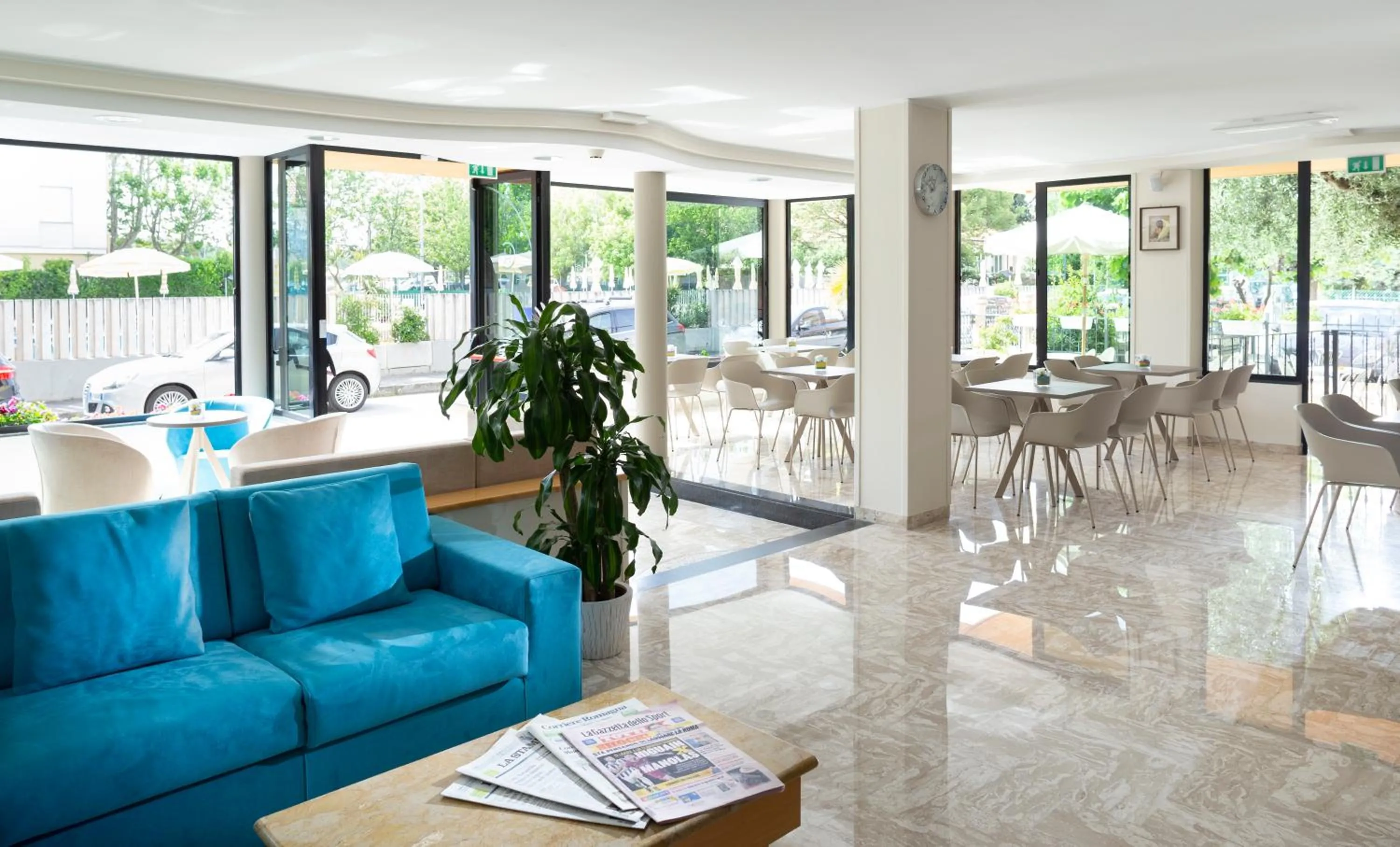 Lobby or reception in Hotel Caravel B&B