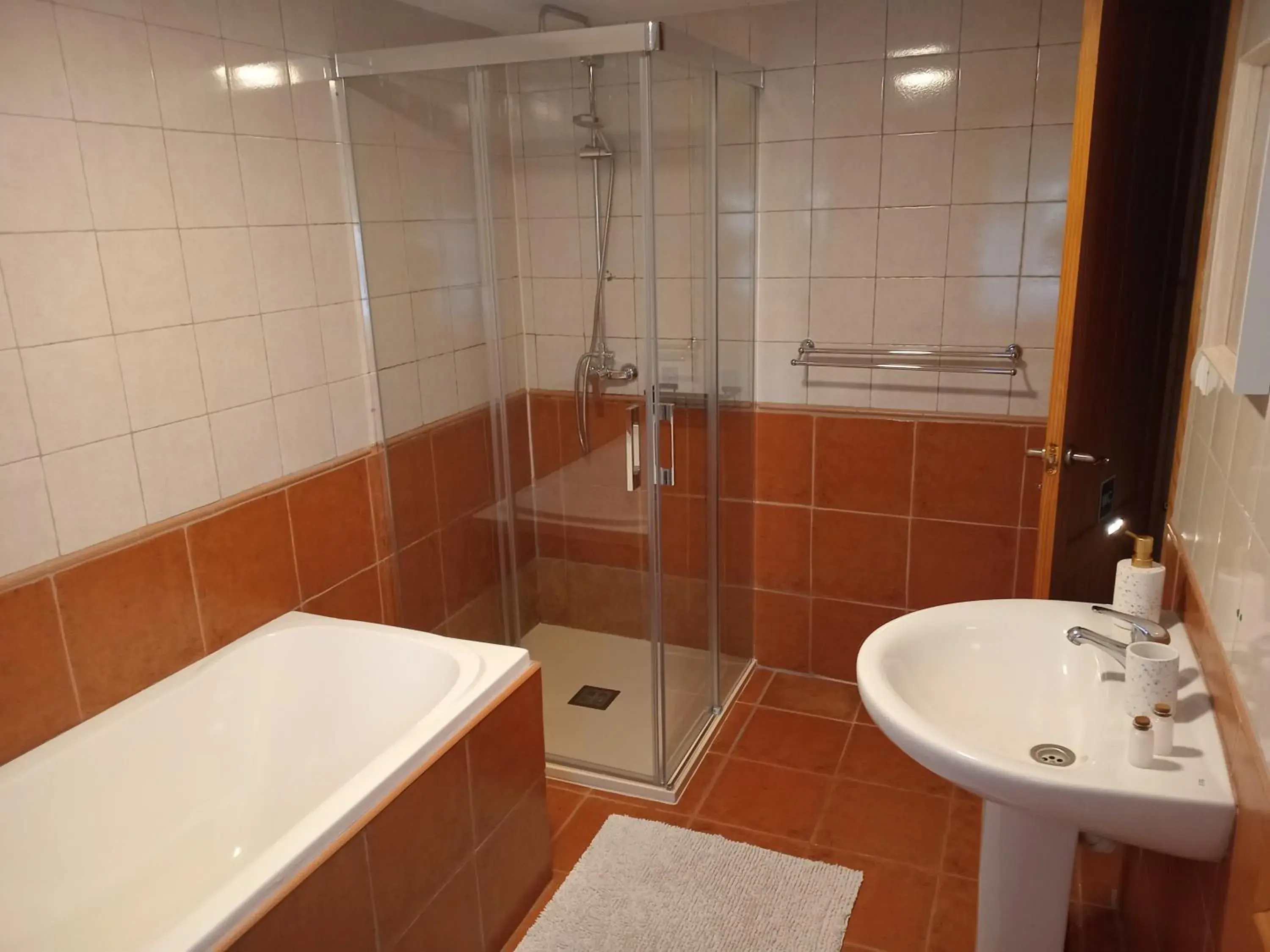 Budget Single Room - single occupancy in Casa Alice Salar Budget Single Room - single occupancy in Casa Alice Salar