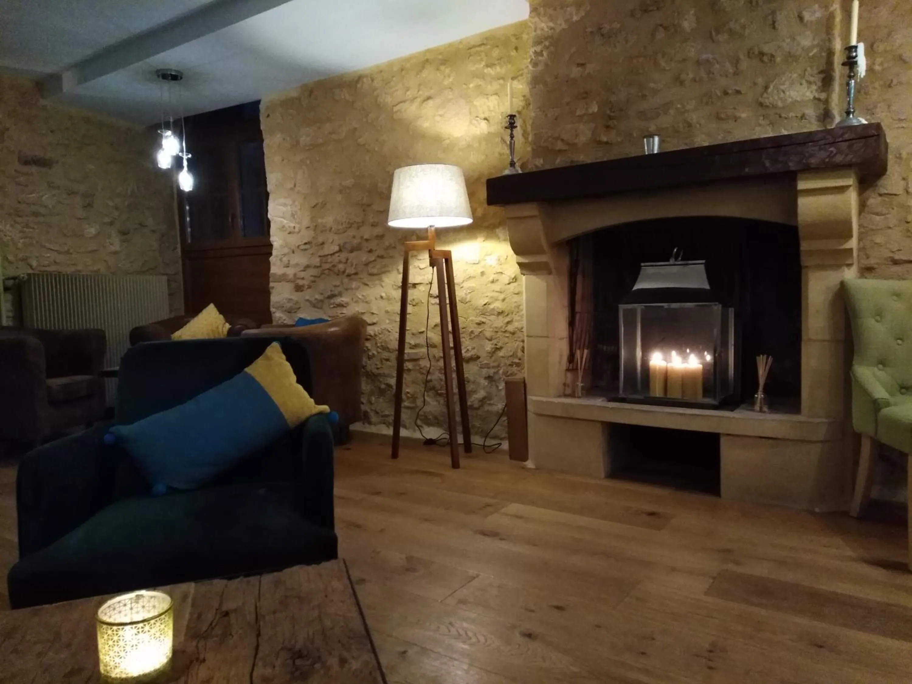 Lounge or bar in Planches et Plonk