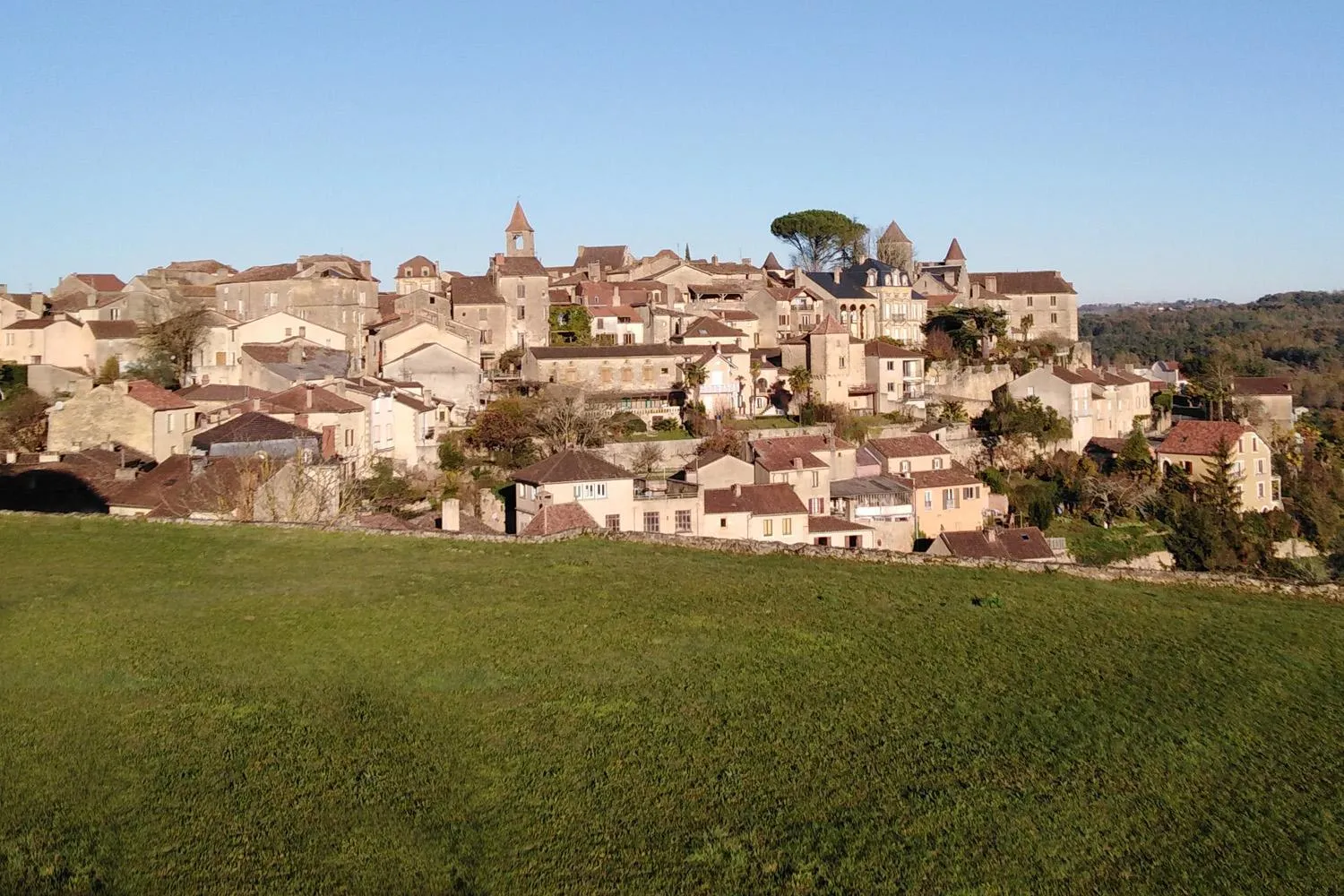 Landmark view in Planches et Plonk