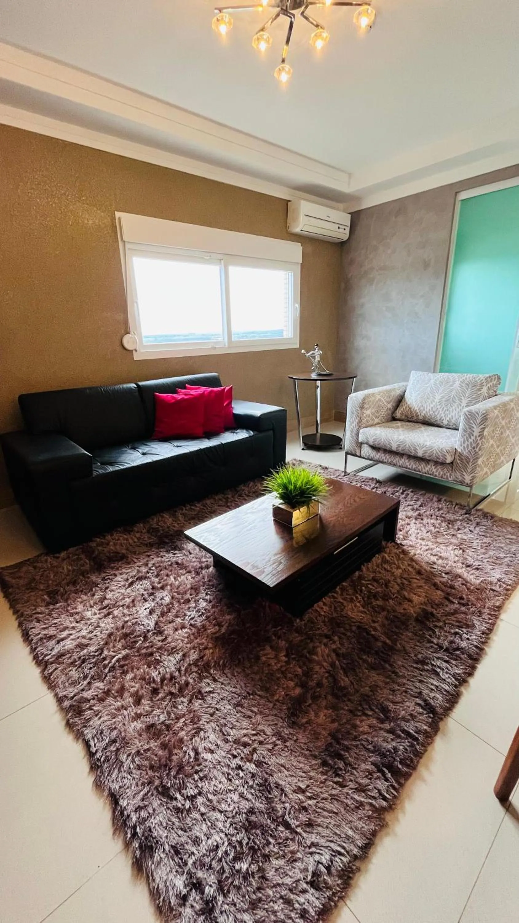 Living room in SHELTON PALACE HOTEL