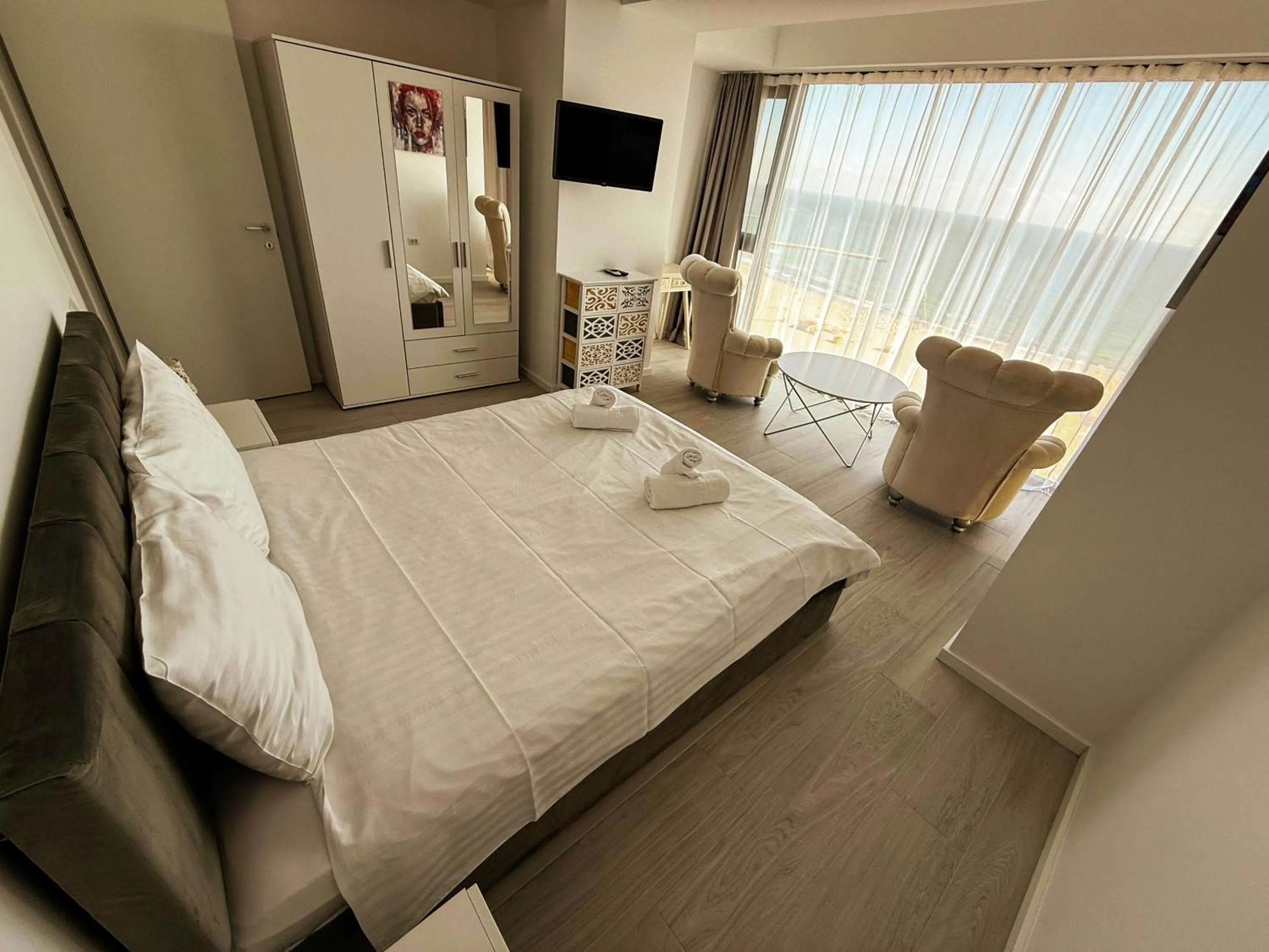 Bed in Maritimo ApartHotel