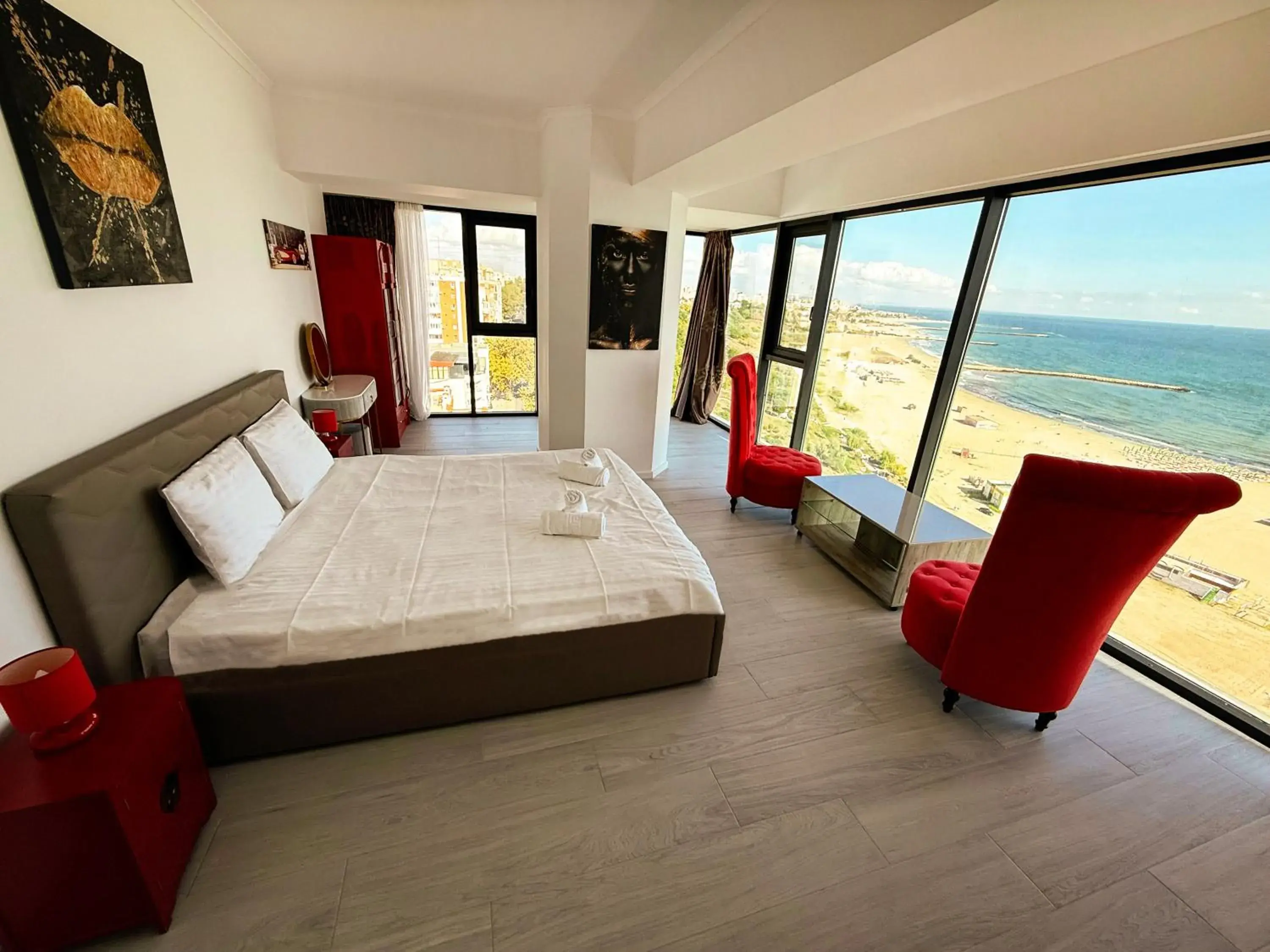 Bedroom, Bed in Maritimo ApartHotel Bedroom, Bed in Maritimo ApartHotel