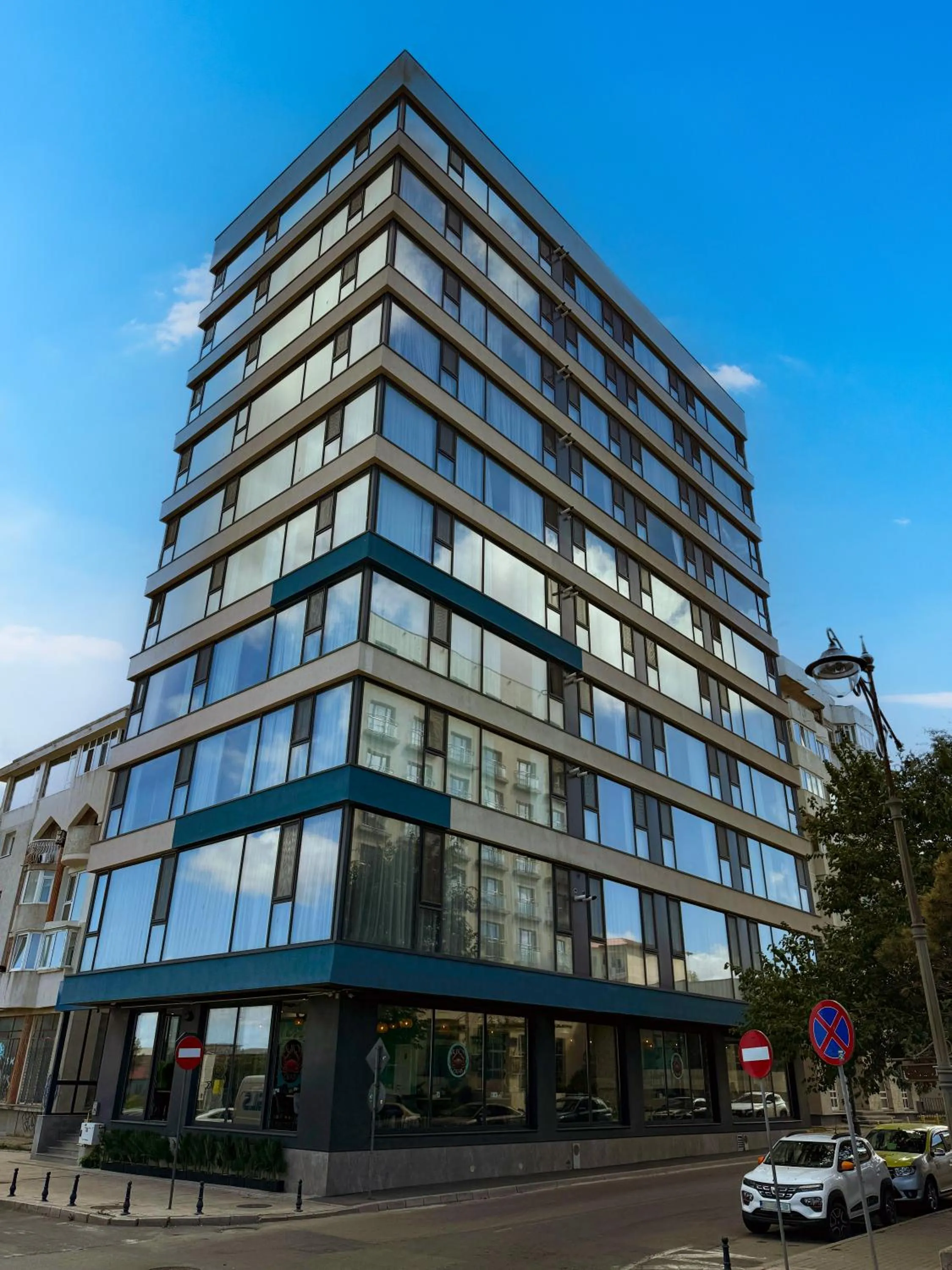 Property building in Maritimo ApartHotel