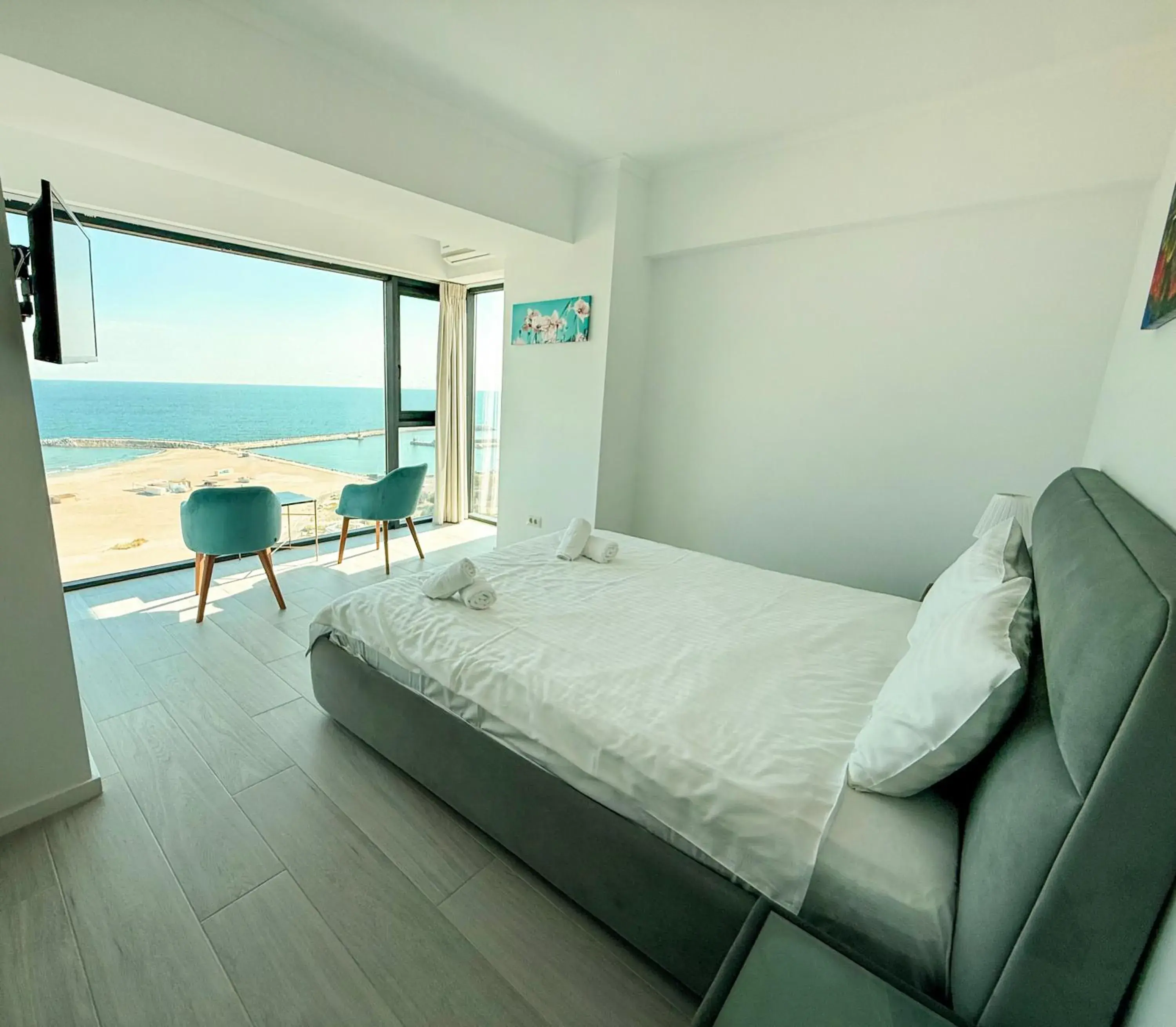 Bedroom, Bed in Maritimo ApartHotel Bedroom, Bed in Maritimo ApartHotel