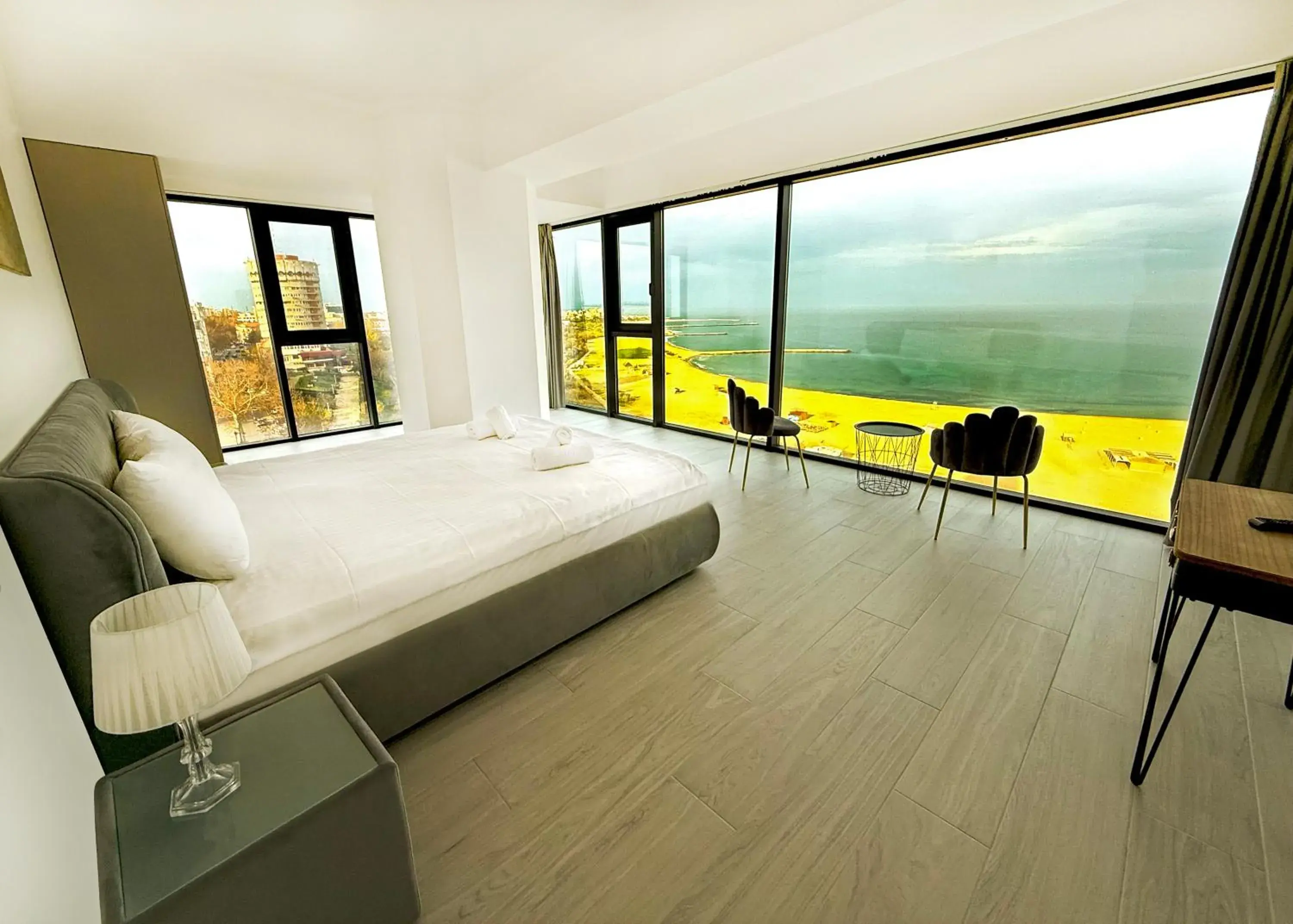 Bedroom, Bed in Maritimo ApartHotel Bedroom, Bed in Maritimo ApartHotel