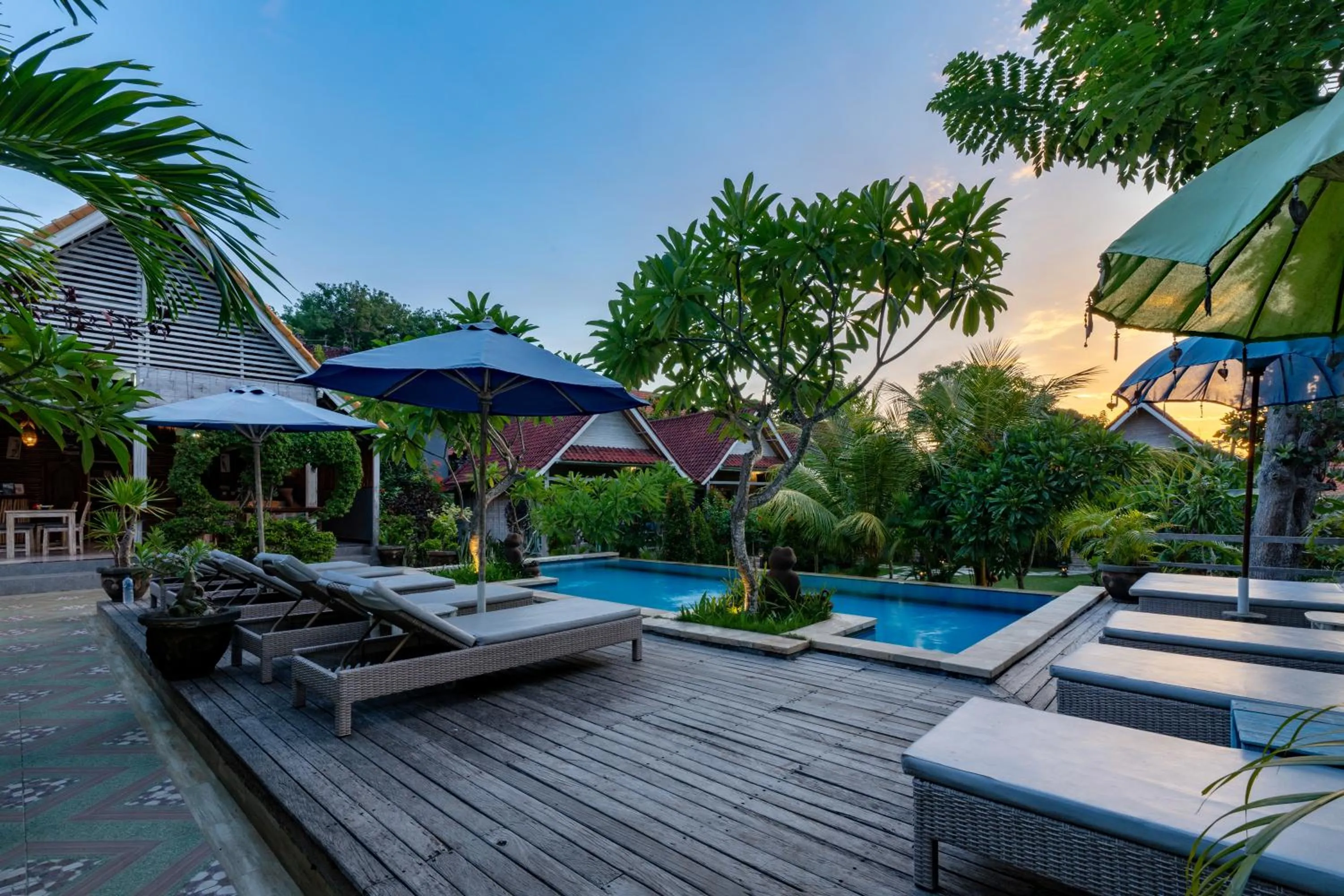 Swimming pool in Le Biu garden View