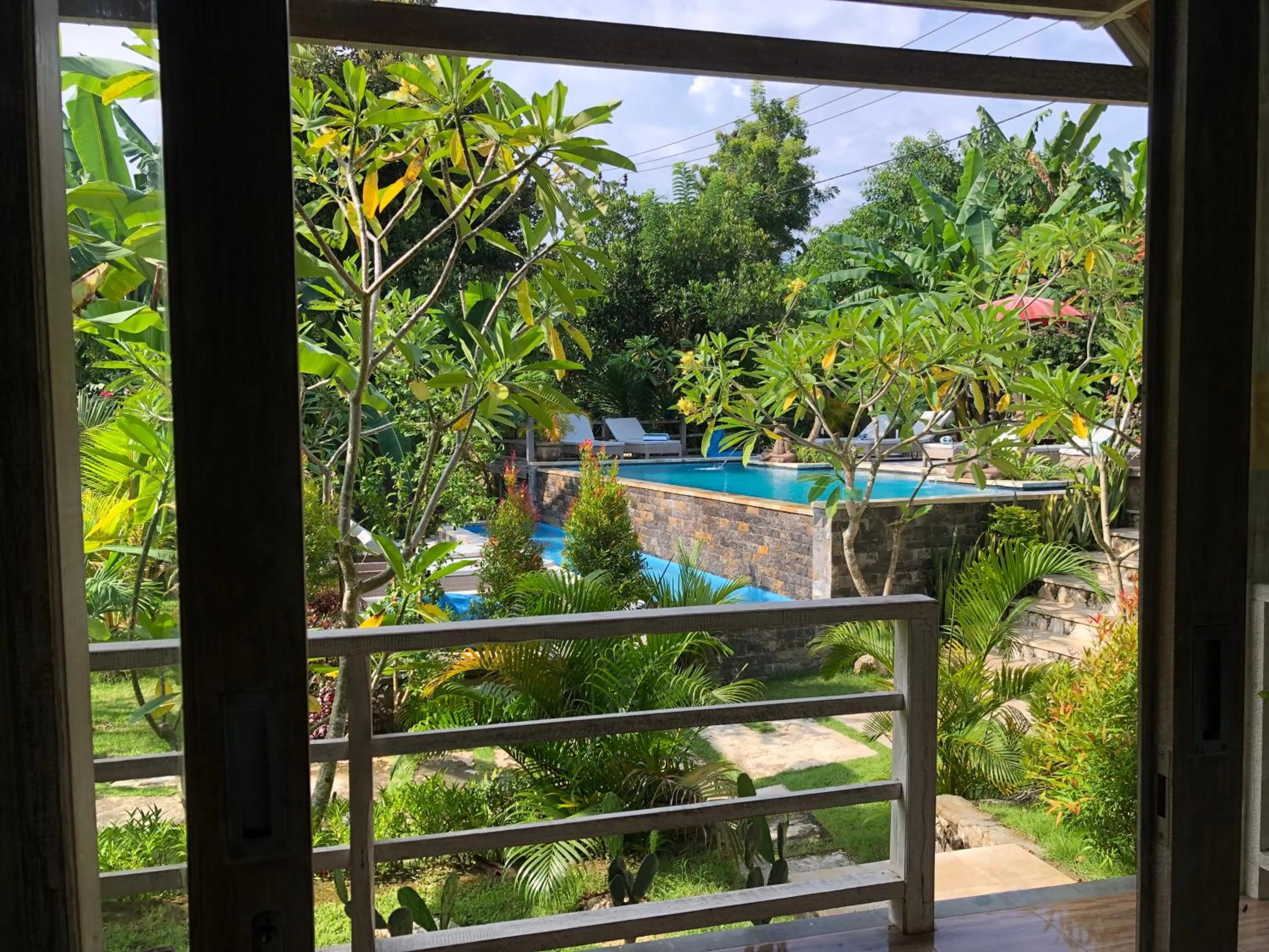 Pool view in Le Biu garden View