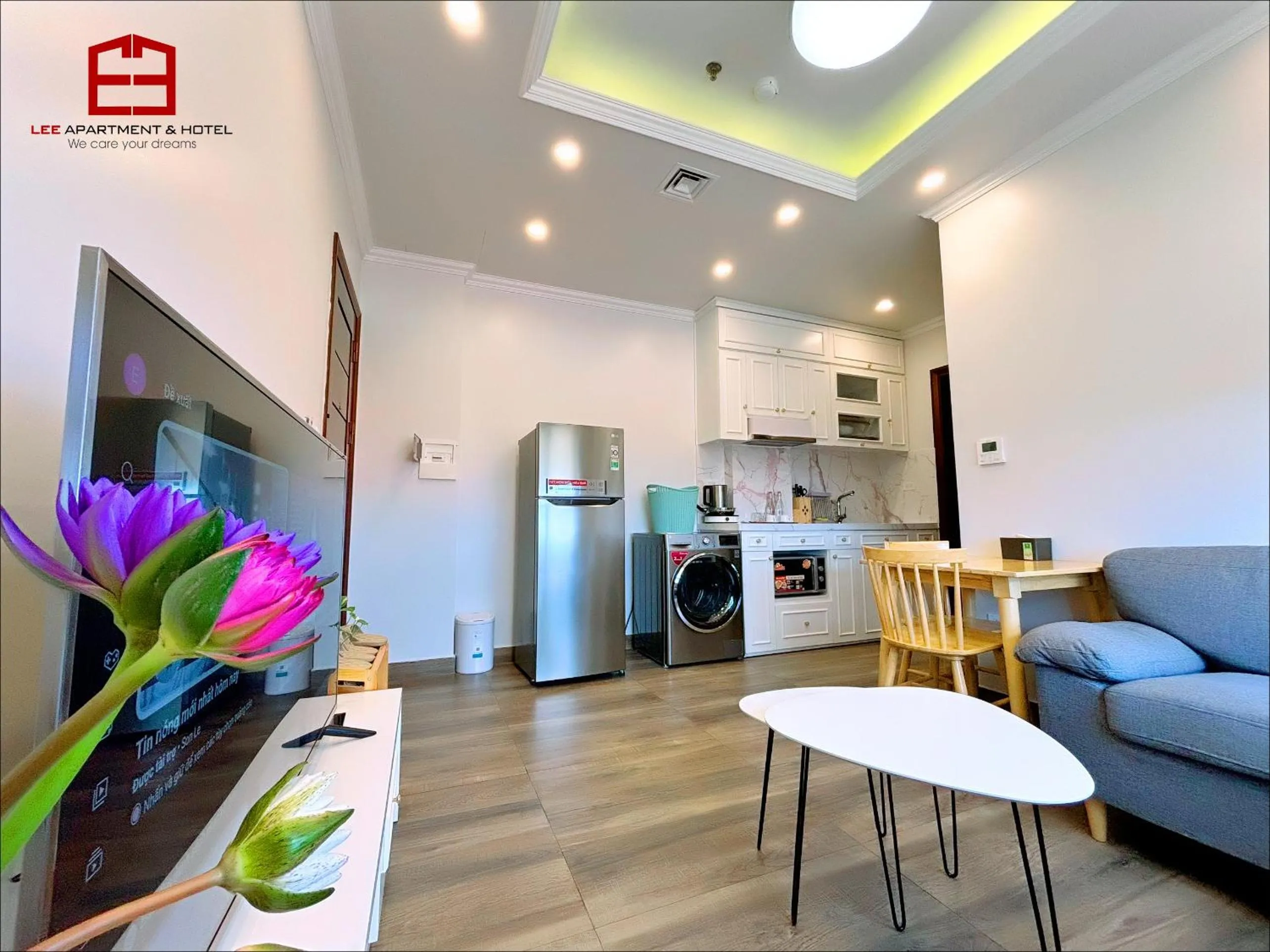 Coffee/tea facilities in Lee Apartment & Hotel