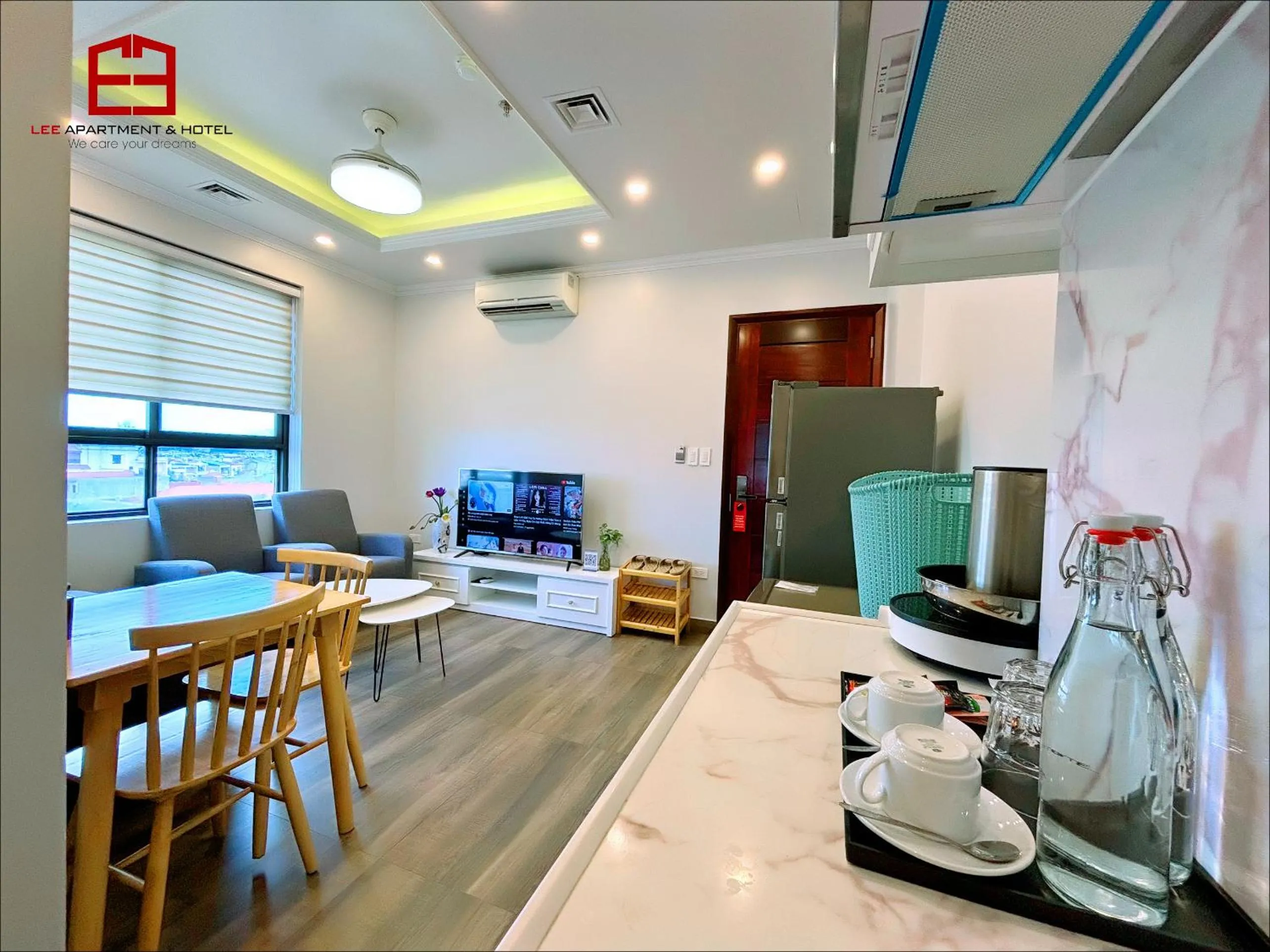 Kitchen or kitchenette in Lee Apartment & Hotel