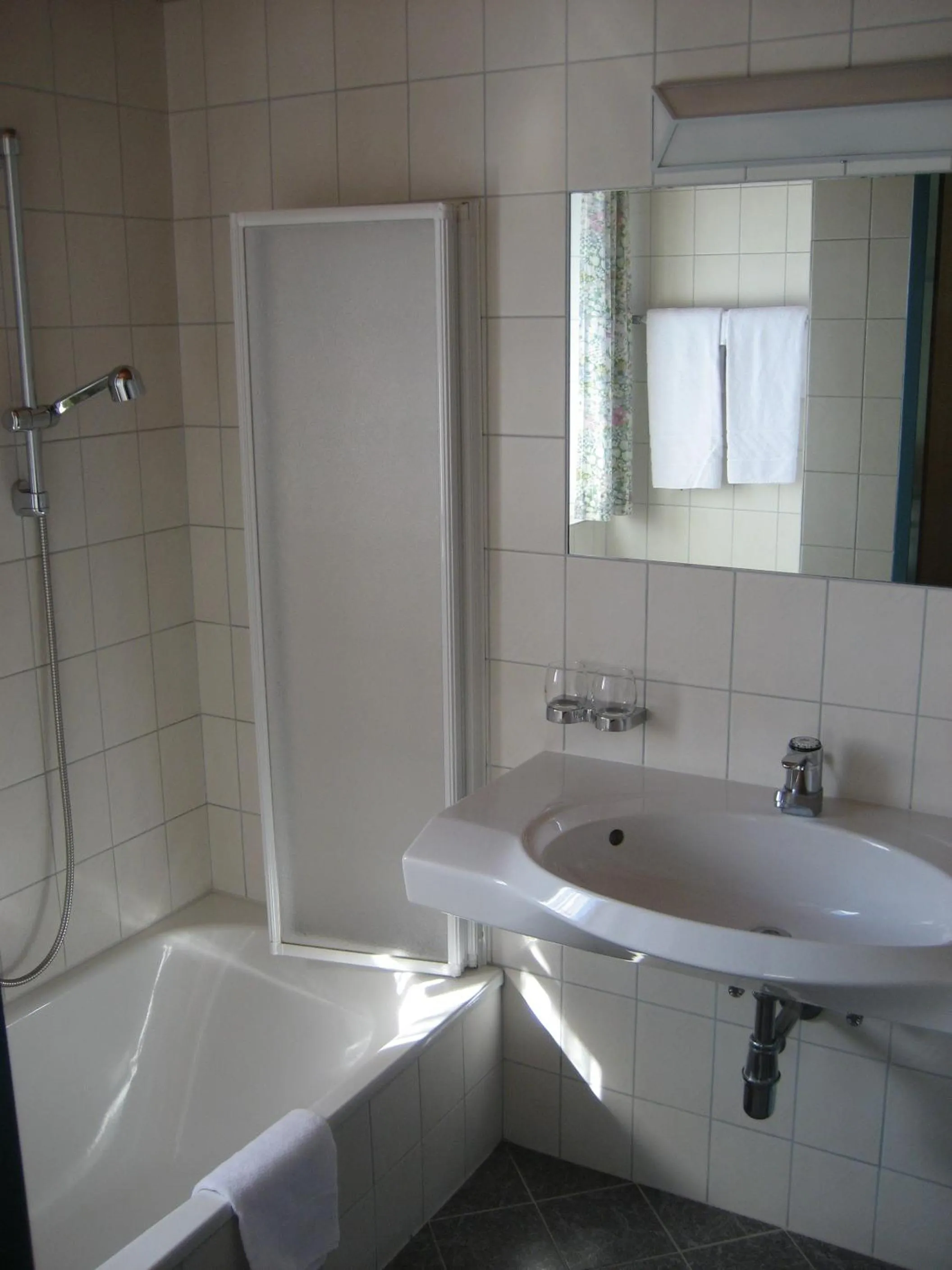 Bathroom in Hotel Sonne