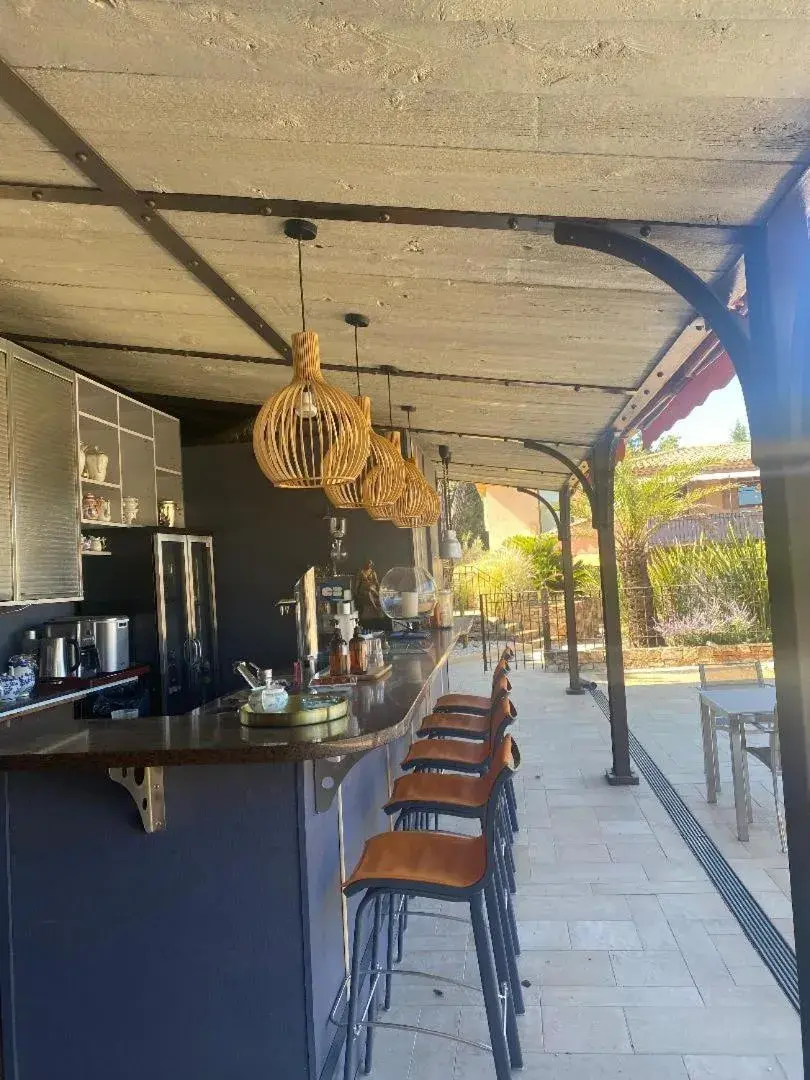 Lounge or bar in BASTIDE DE RAMATUELLE Lounge or bar in BASTIDE DE RAMATUELLE