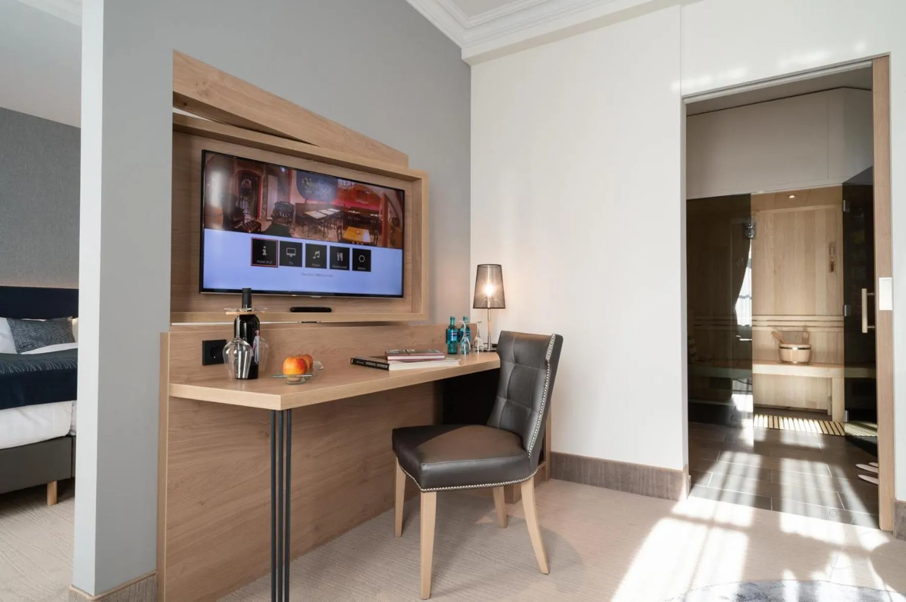 Photo of the whole room, Bed in Romantik Hotel Villa Sayn